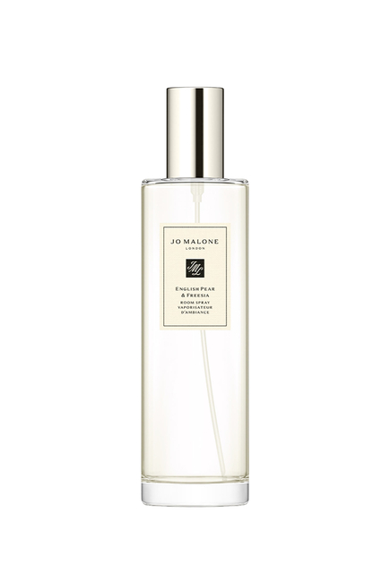 بخاخ معطر للغرف إنجلش بير اند فريزيا