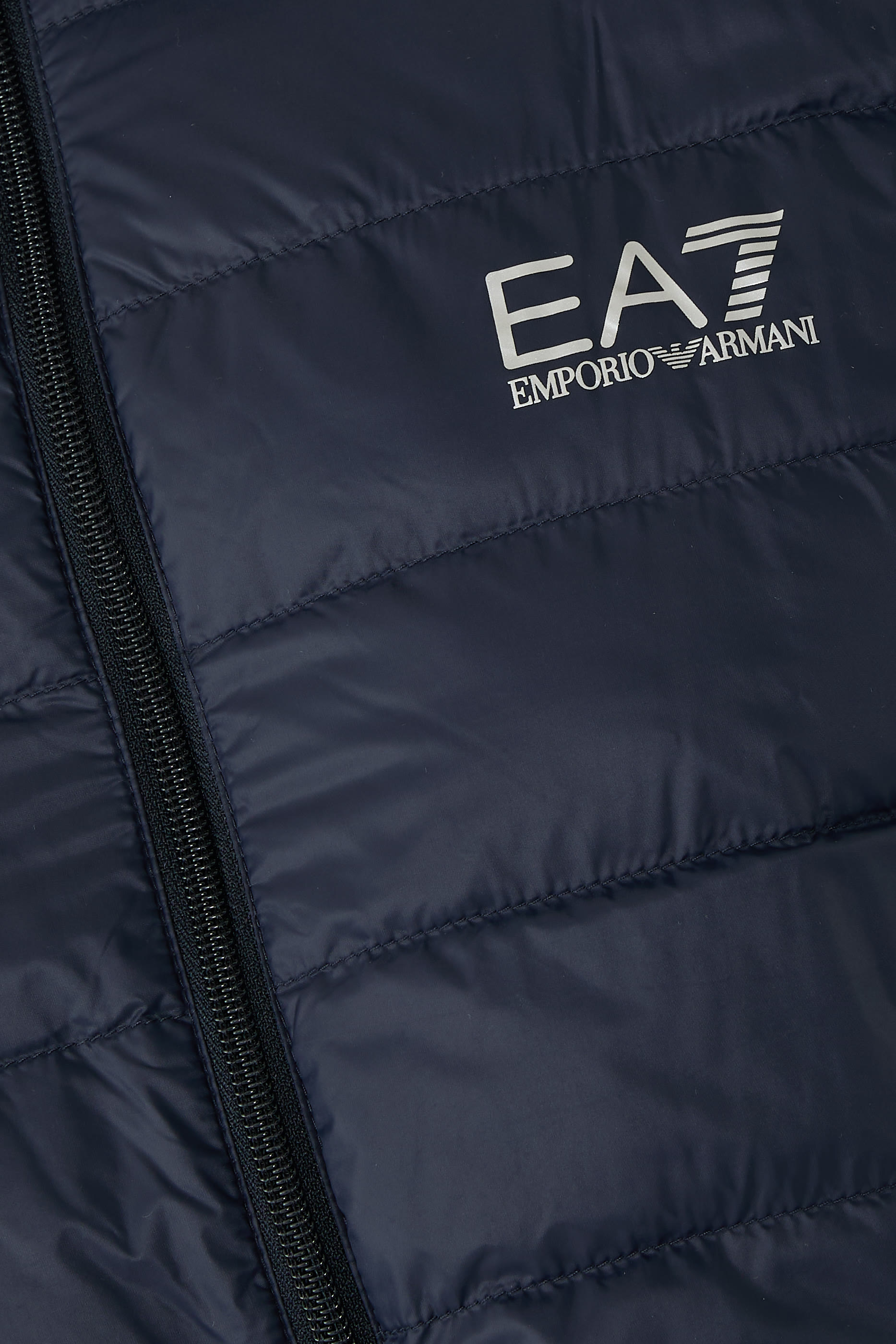 جاكيت كور ايدونتيتي بافر قابل للطي