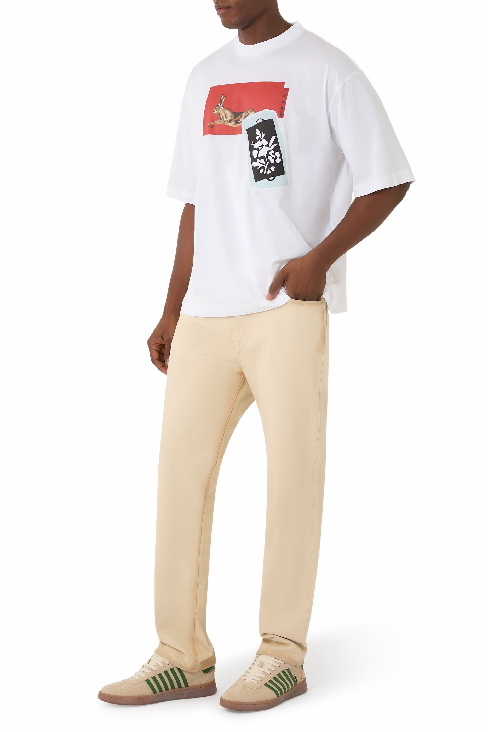 بنطال جينز بقصة ساق مستقيمة