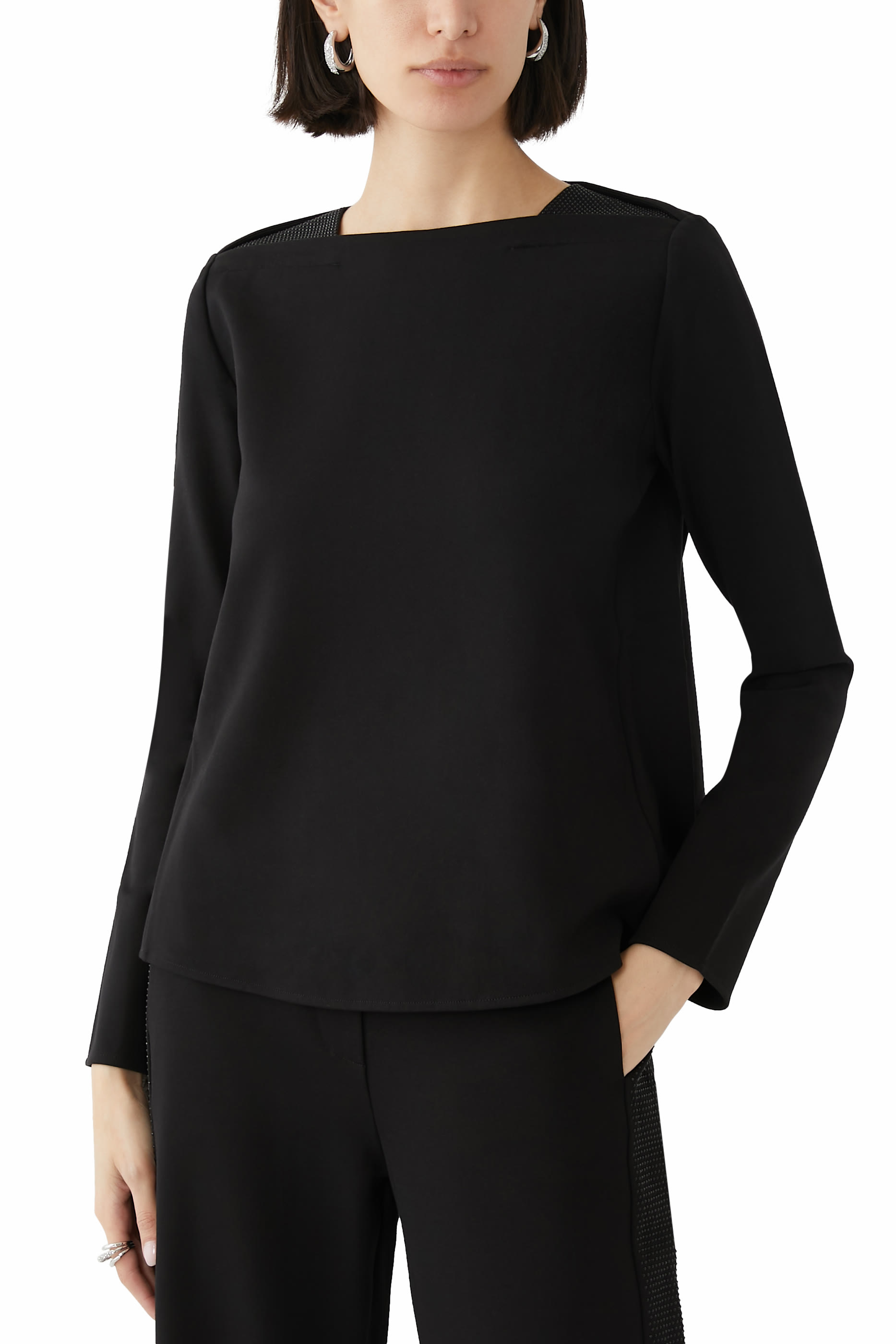 سويت شيرت بأكمام طويلة