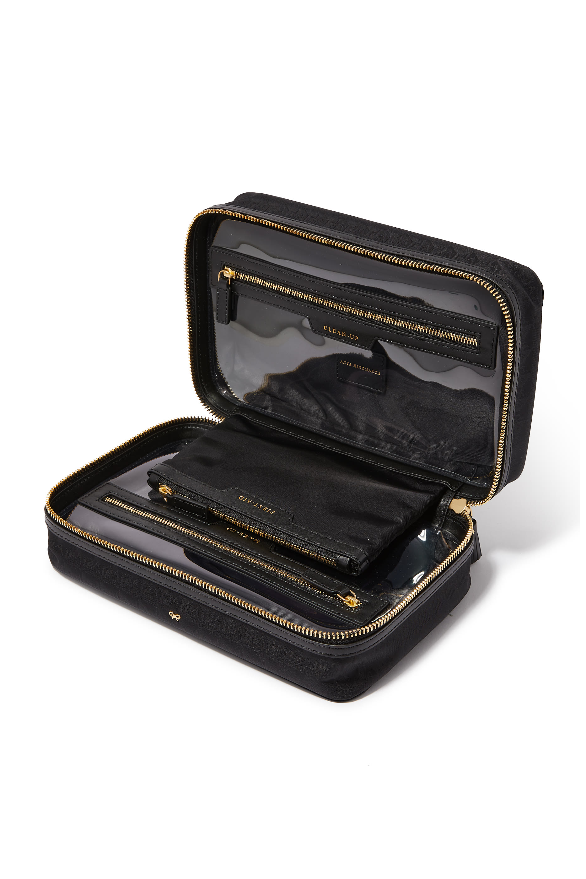 حقيبة مستحضرات العناية الذاتية بشعار الماركة