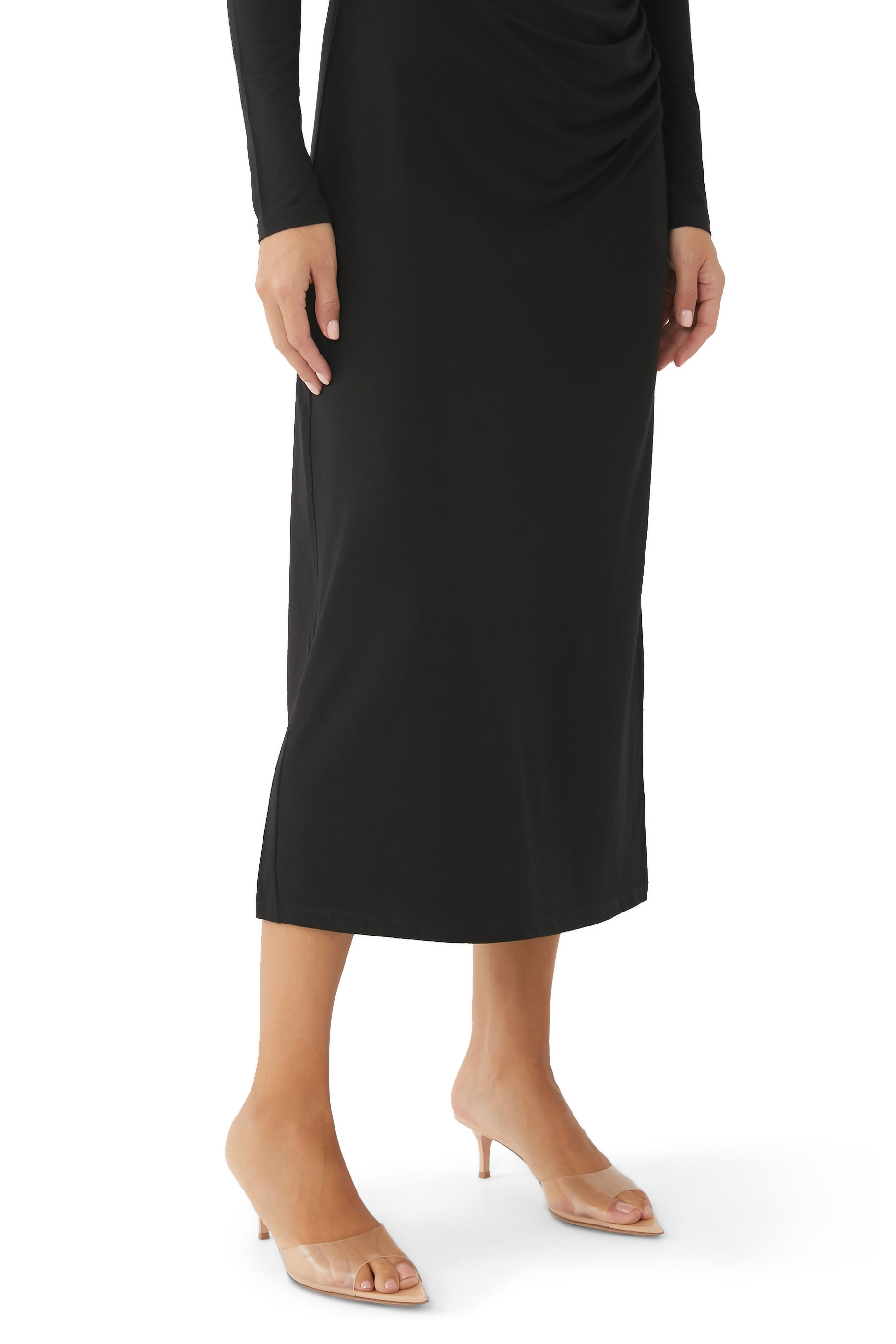 حذاء إيل 55 مفتوح من الخلف بأجزاء شفافة