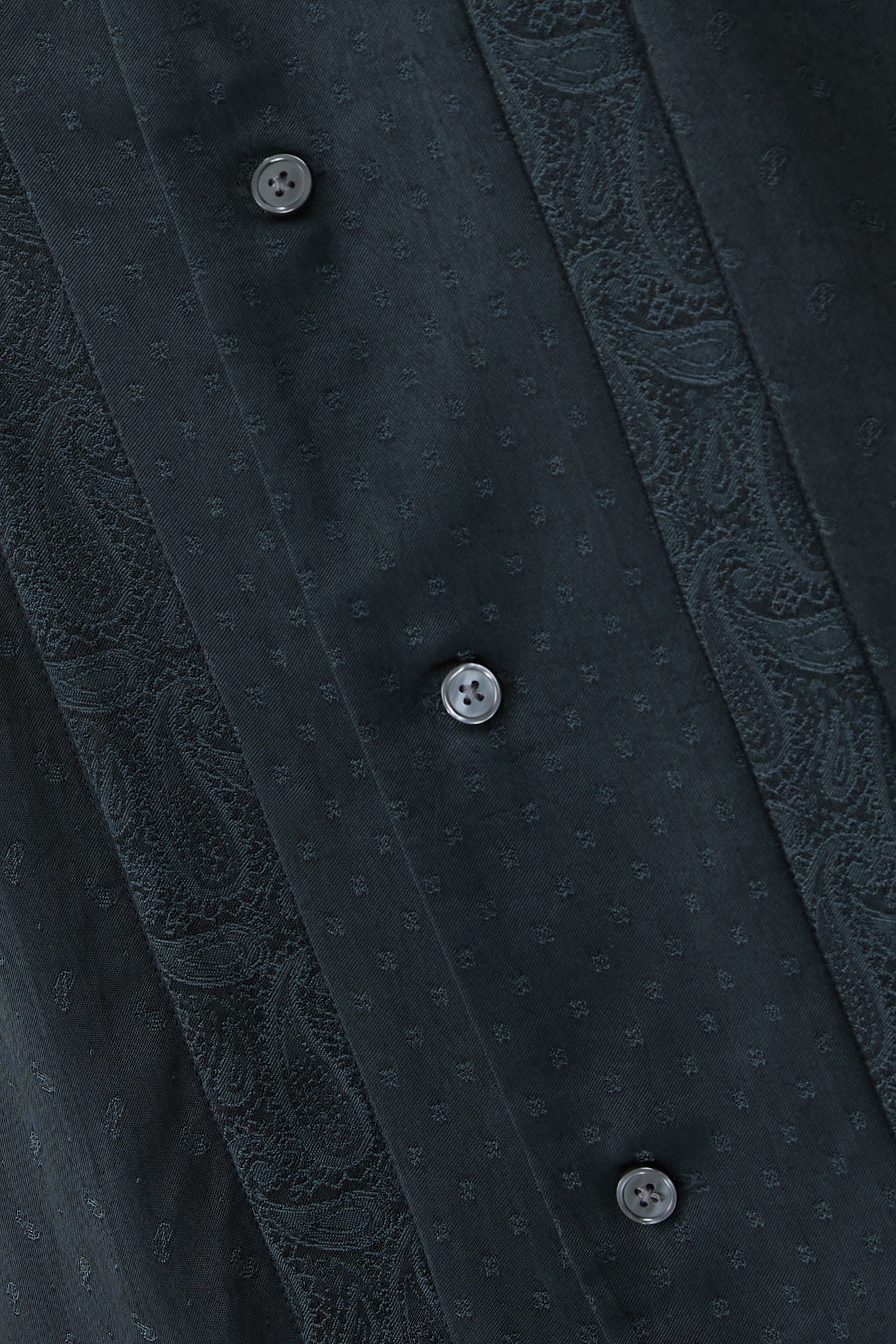 قميص بياقة بولينغ