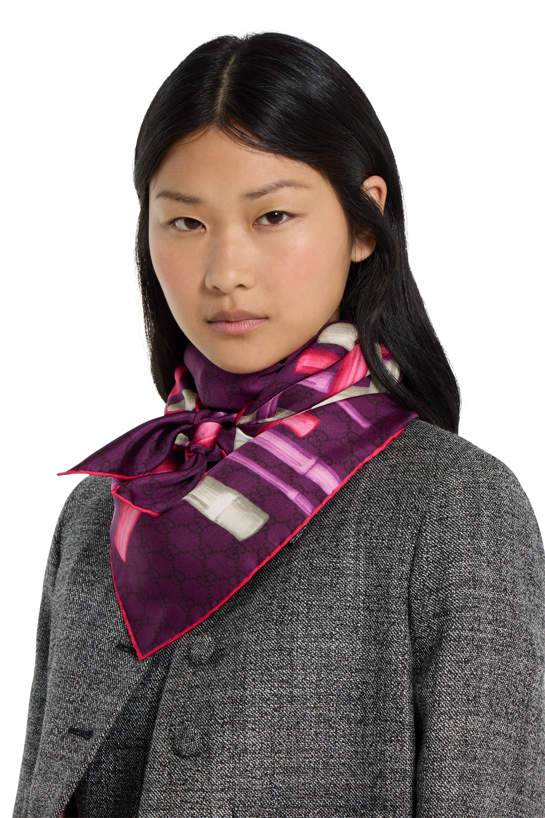 وشاح مربع بنقشة حرير تويل