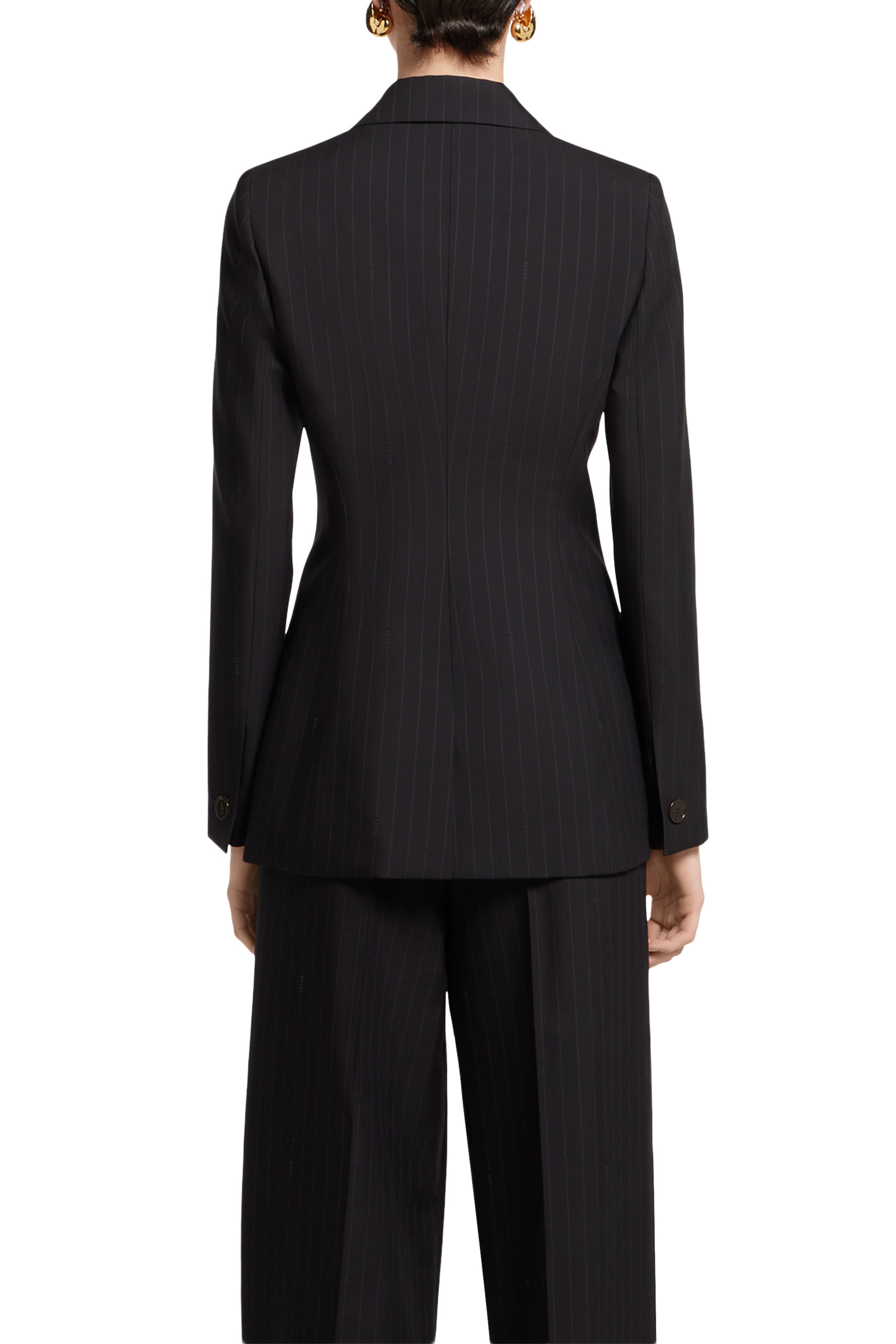 جاكيت مخطط بصفي أزرار للإغلاق