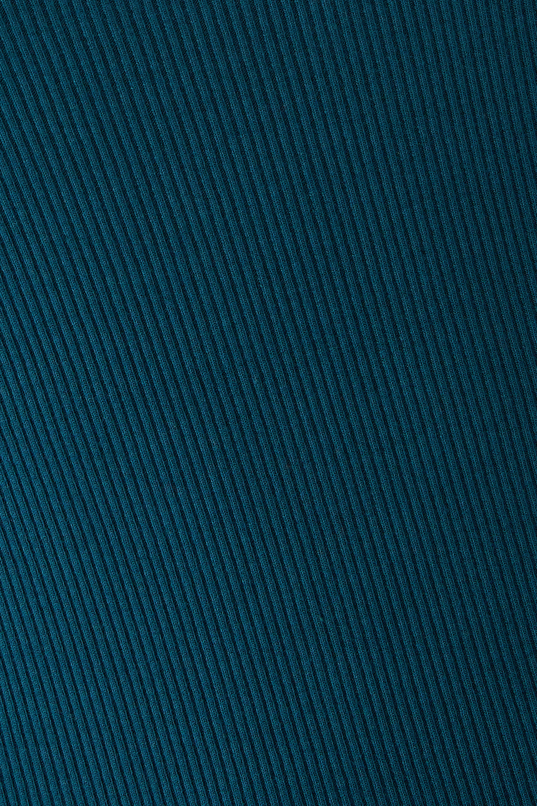 بودي سوت نيكا بياقة عميقة