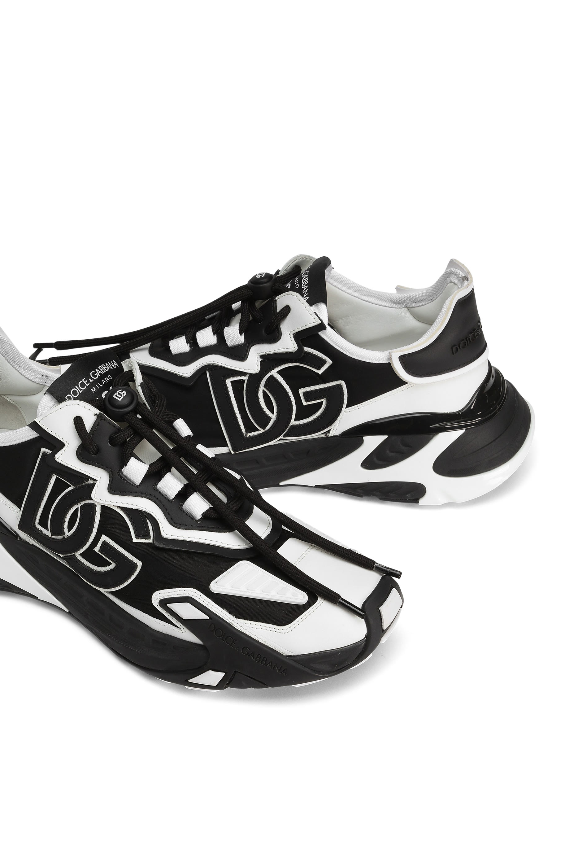 سنيكرز دايماستر