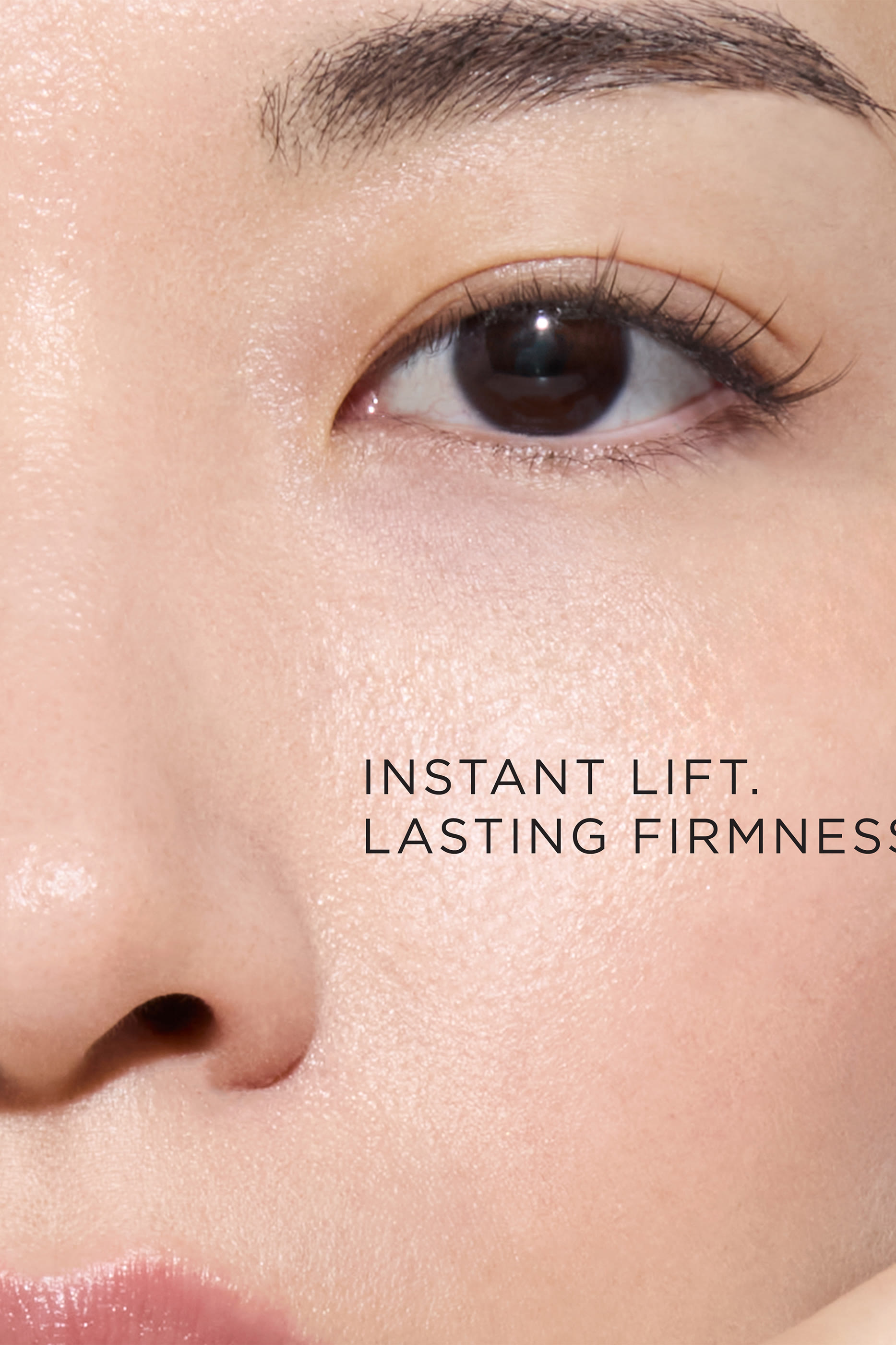 عبوة إعادة ملء مركز ذا اكسيبشنال لرفع البشرة المحيطة بالعين