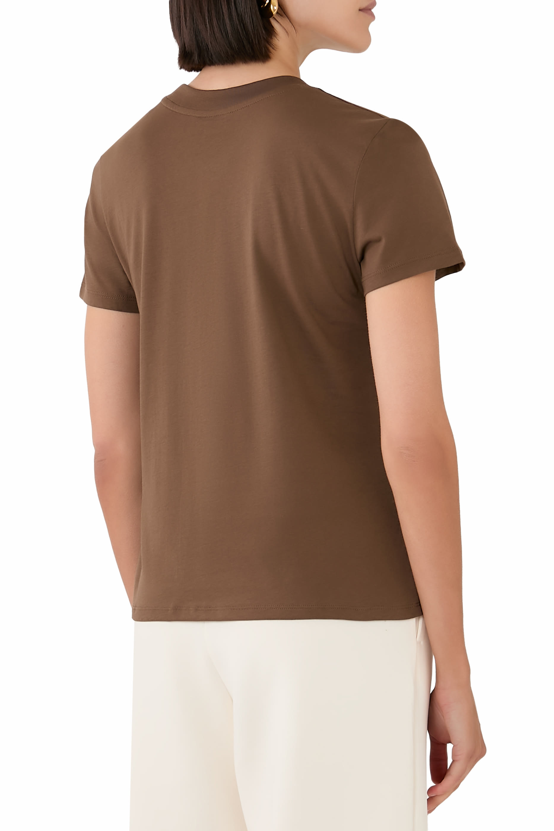 تيشيرت كلوب هاوس بشعار الماركة