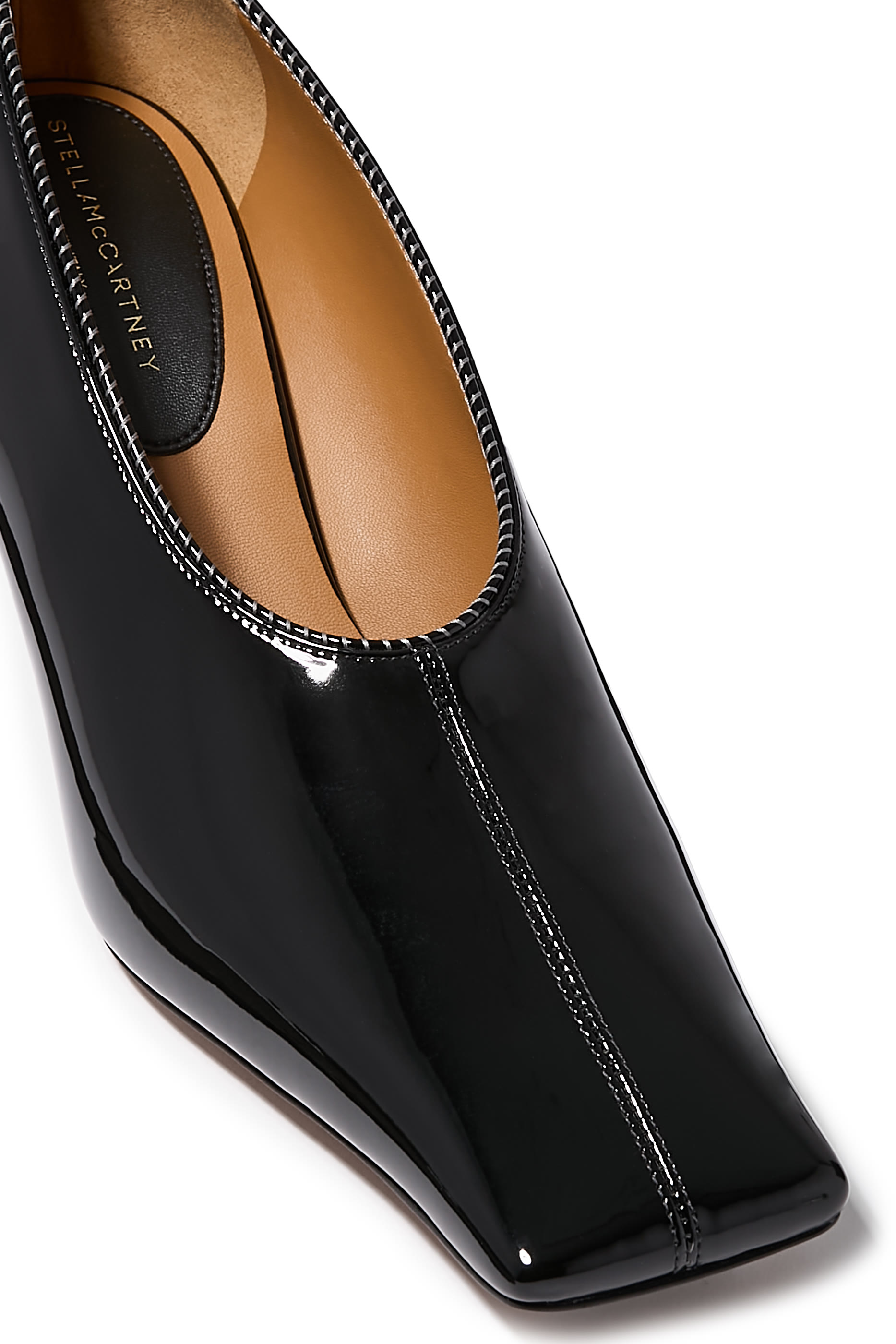 حذاء بمقدمة مربعة 60 بكعب صغير خامة لامعة