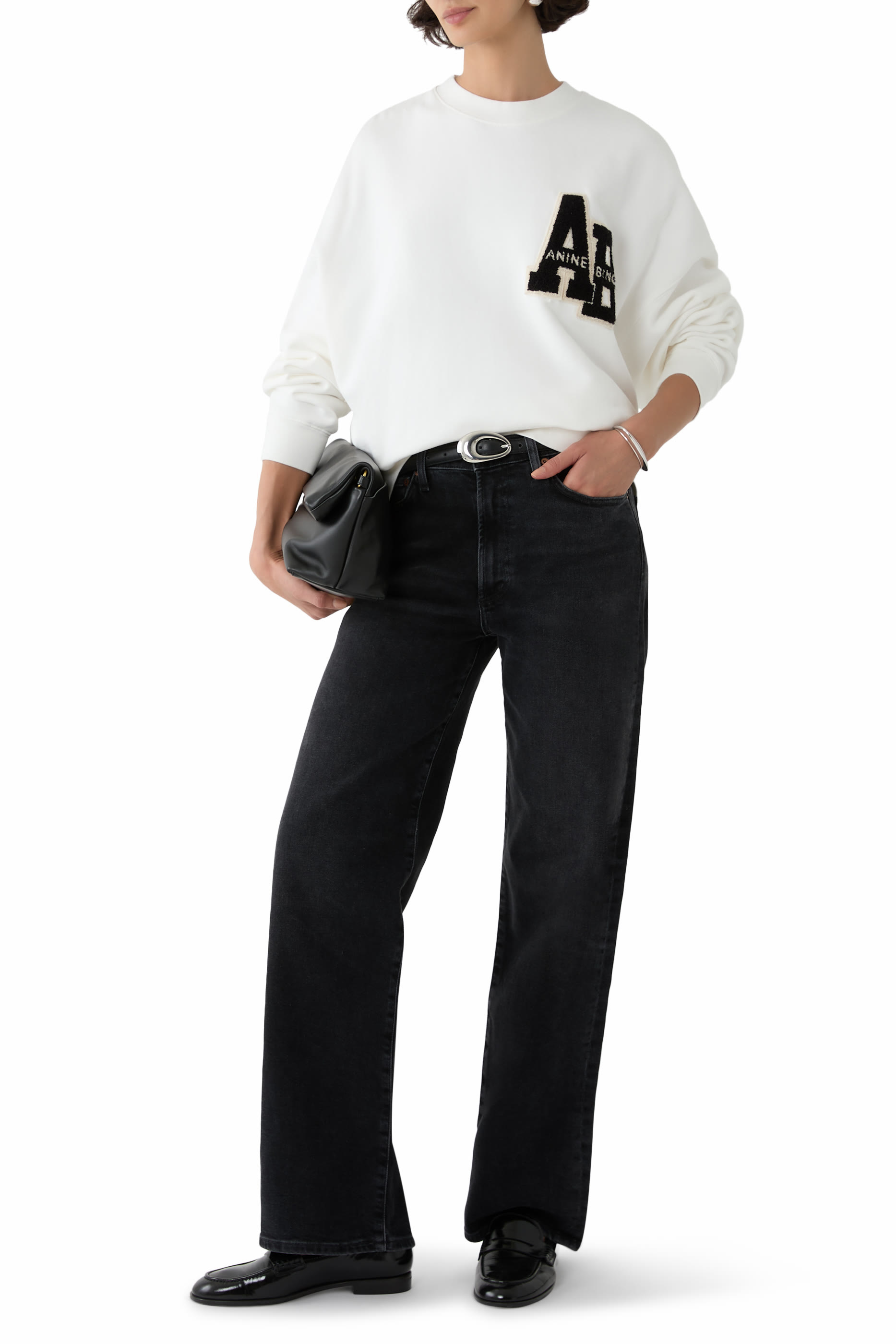 سويت شيرت مايلز بقصة فضفاضة وحروف شعار الماركة