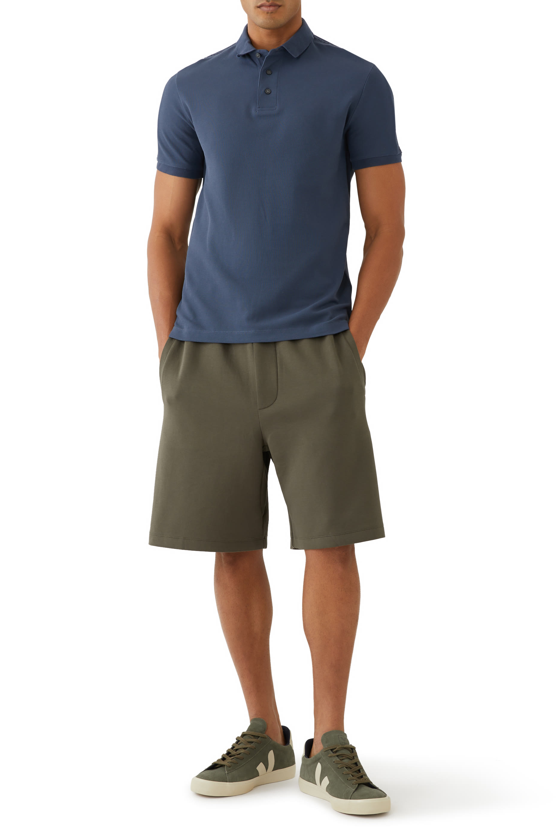 قميص بولو بشريط مطرز بشعار الماركة