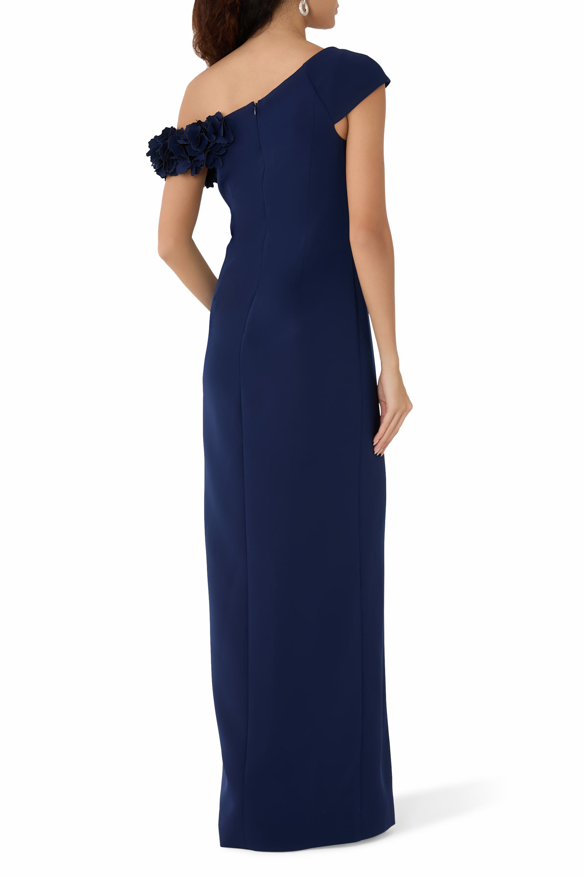 فستان سهرة بتصميم غير متماثل مزين بأزهار ثلاثية الابعاد كريب مطاطي