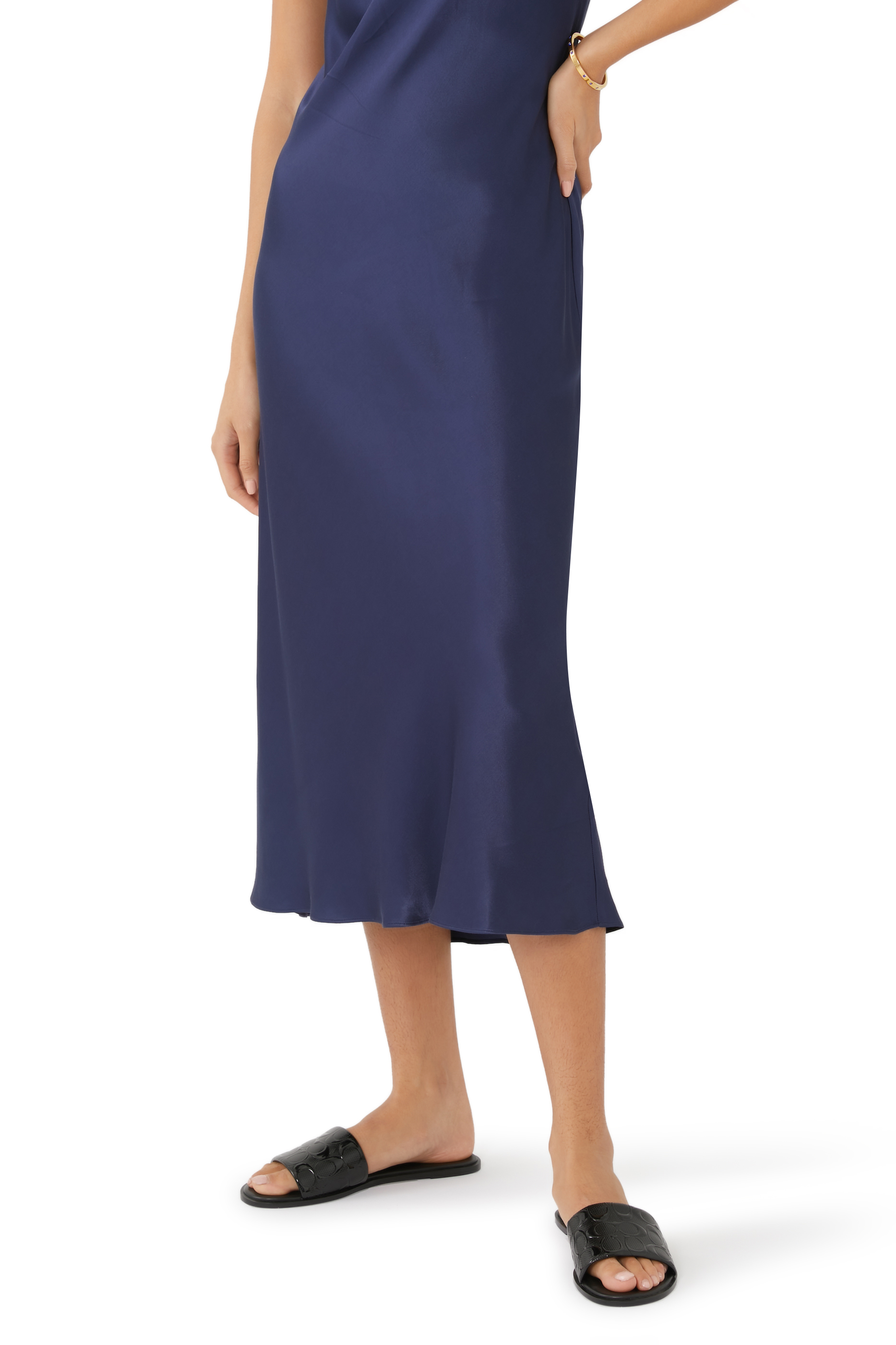 صندل هولي جلد بشعار الماركة