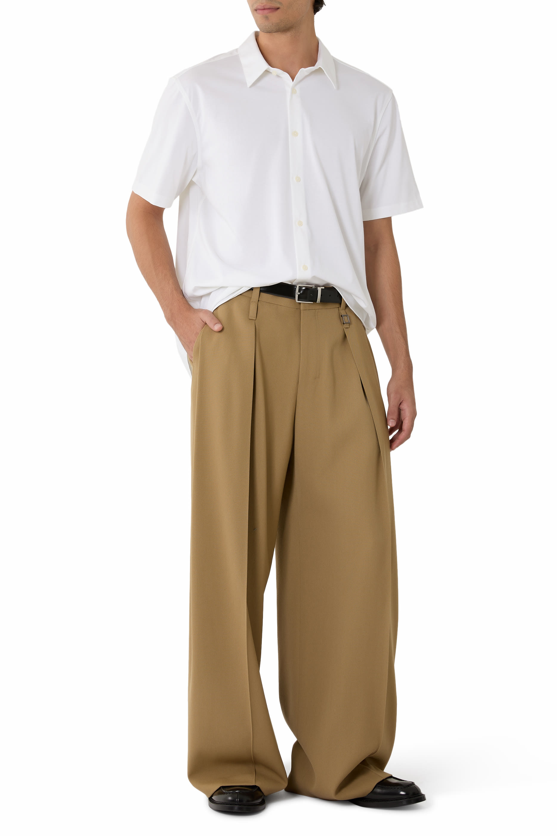 قميص إرايفينغ بأكمام قصيرة نسيج