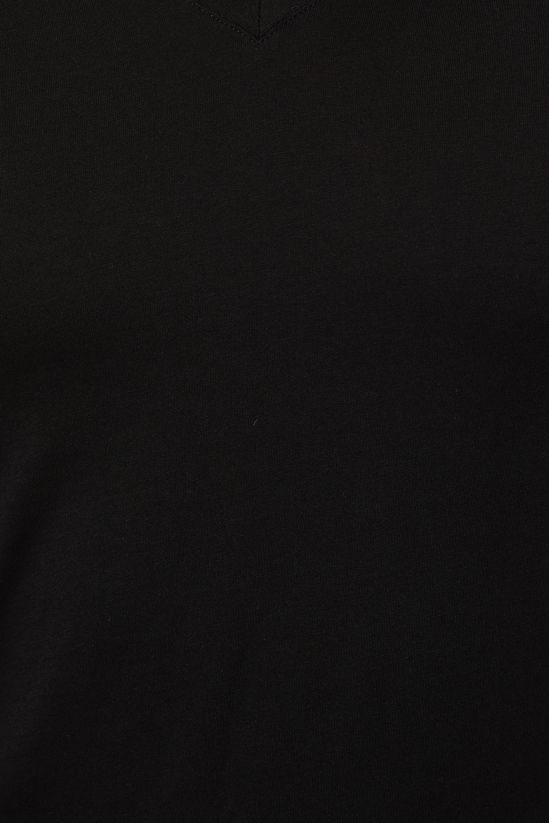 تي شيرت قطن بيما بفتحة رقبة V