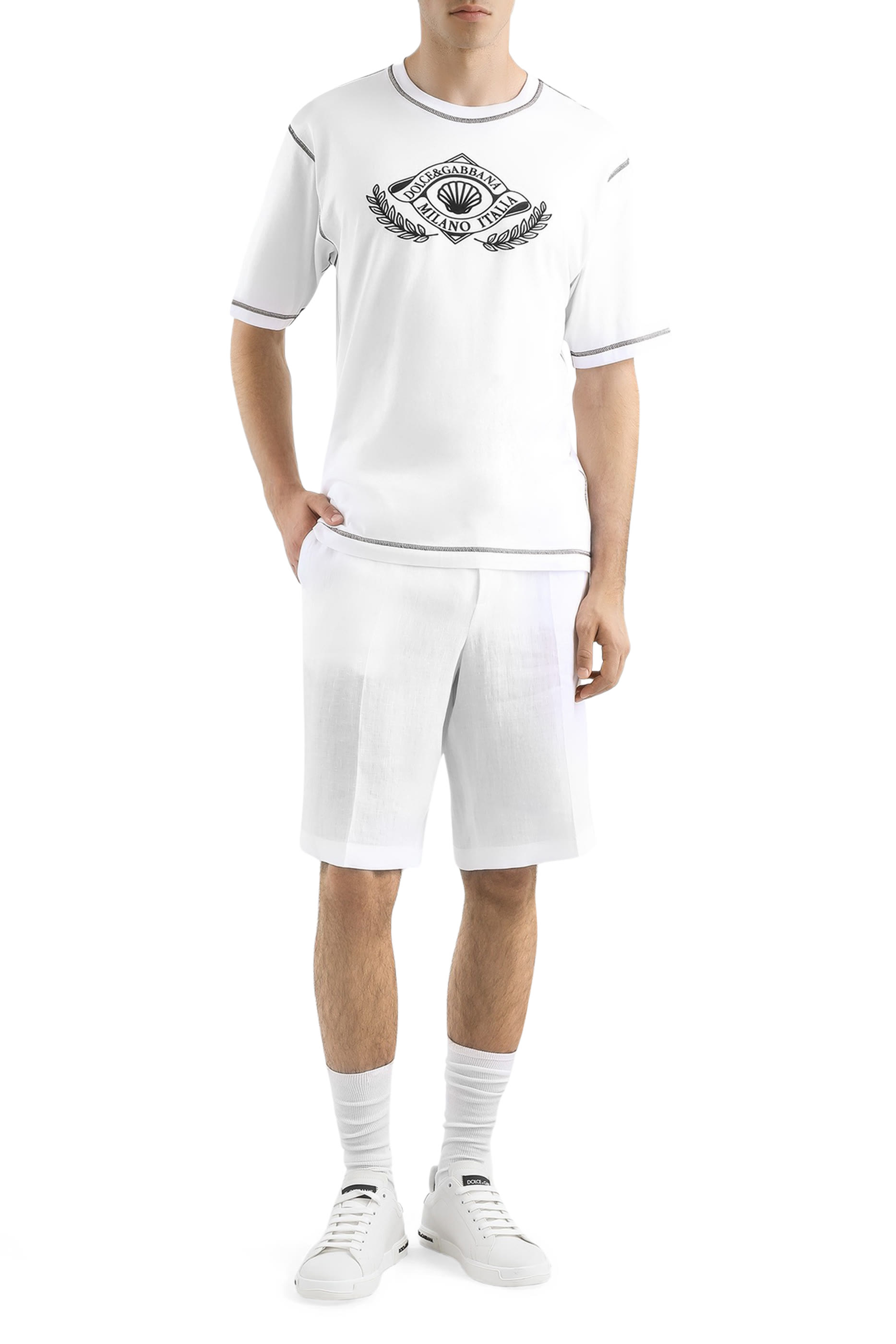 تيشيرت بطبعة شعار الماركة قطن