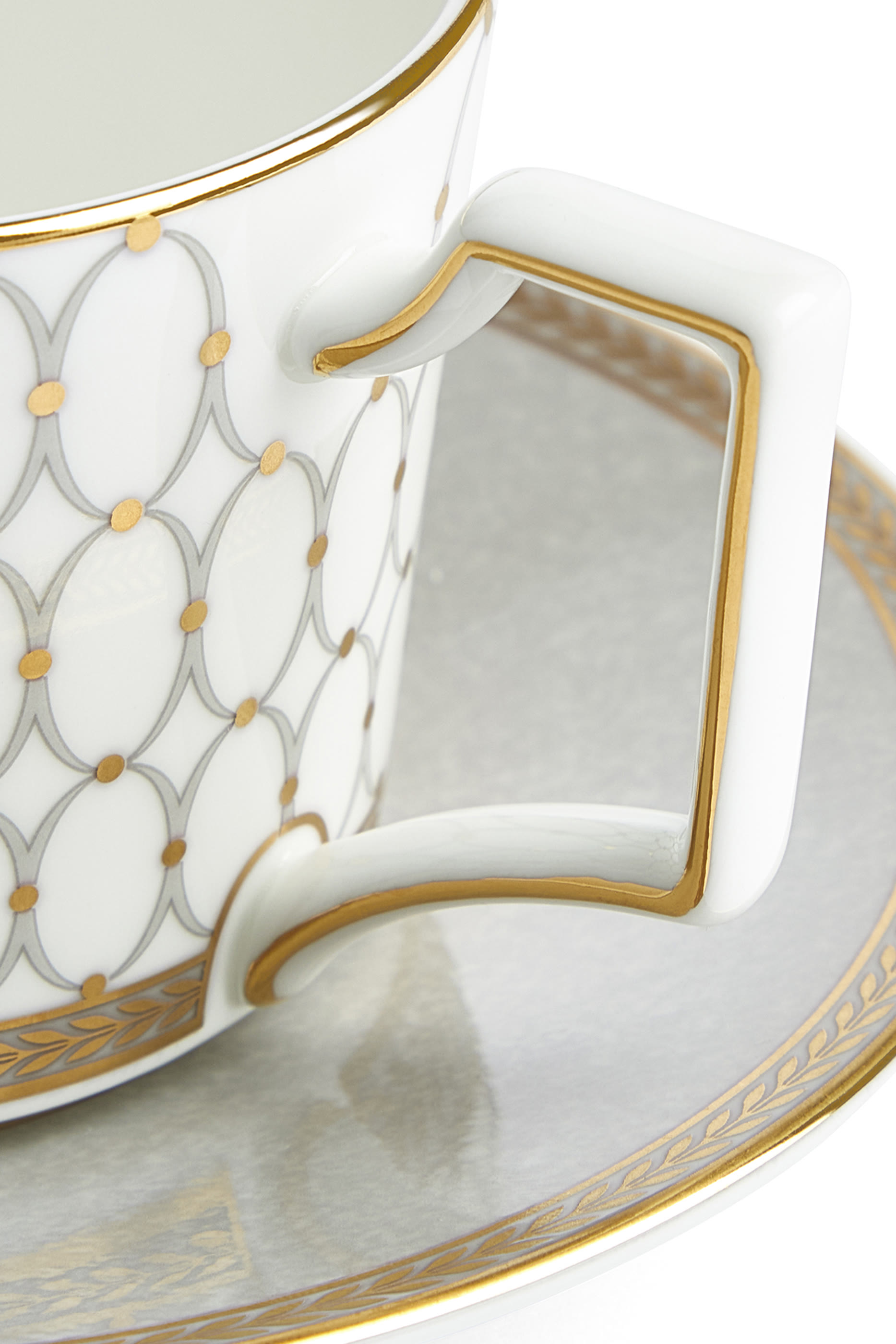 طبق وفنجان شاي رينيسنس جراي