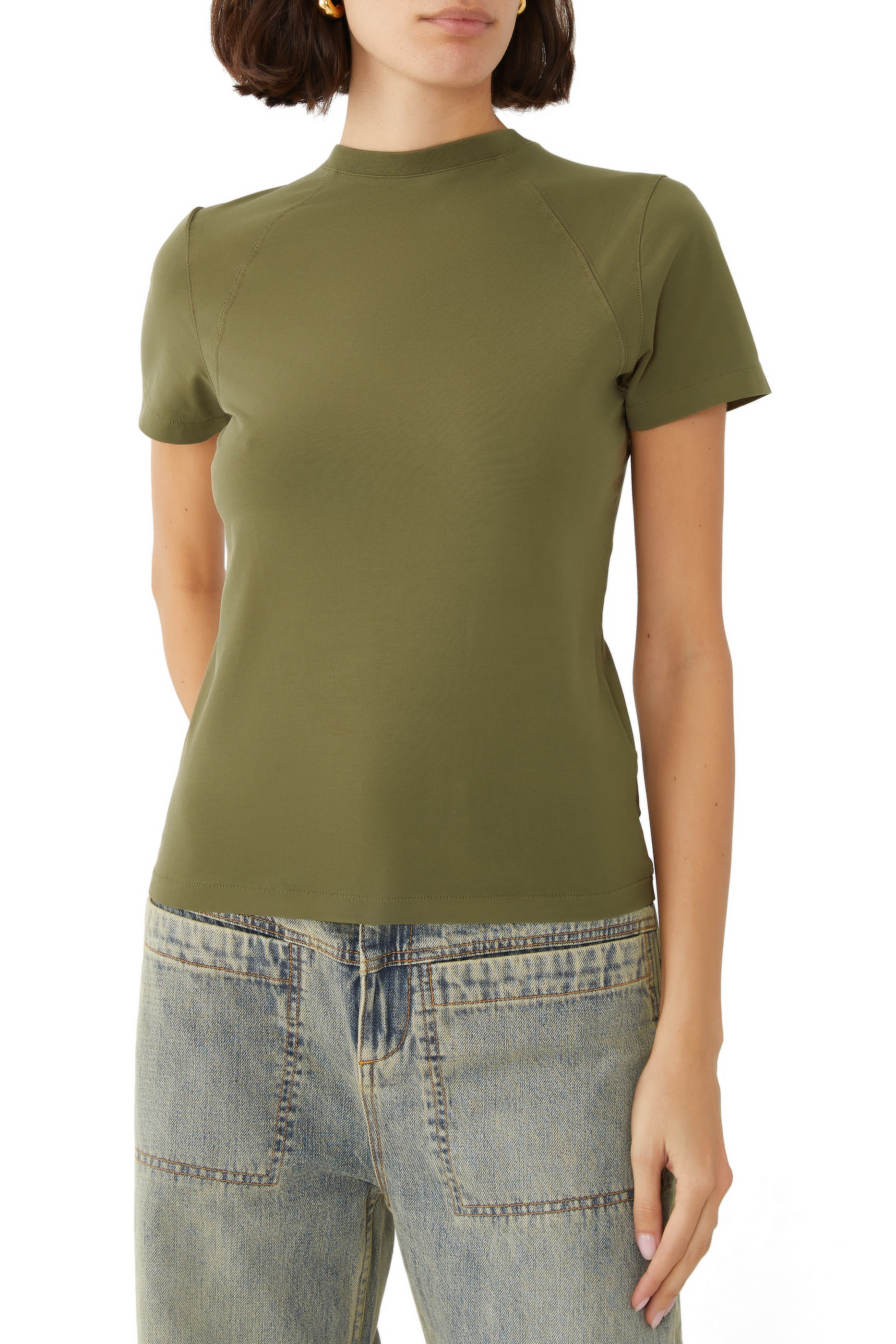 تيشيرت قصير