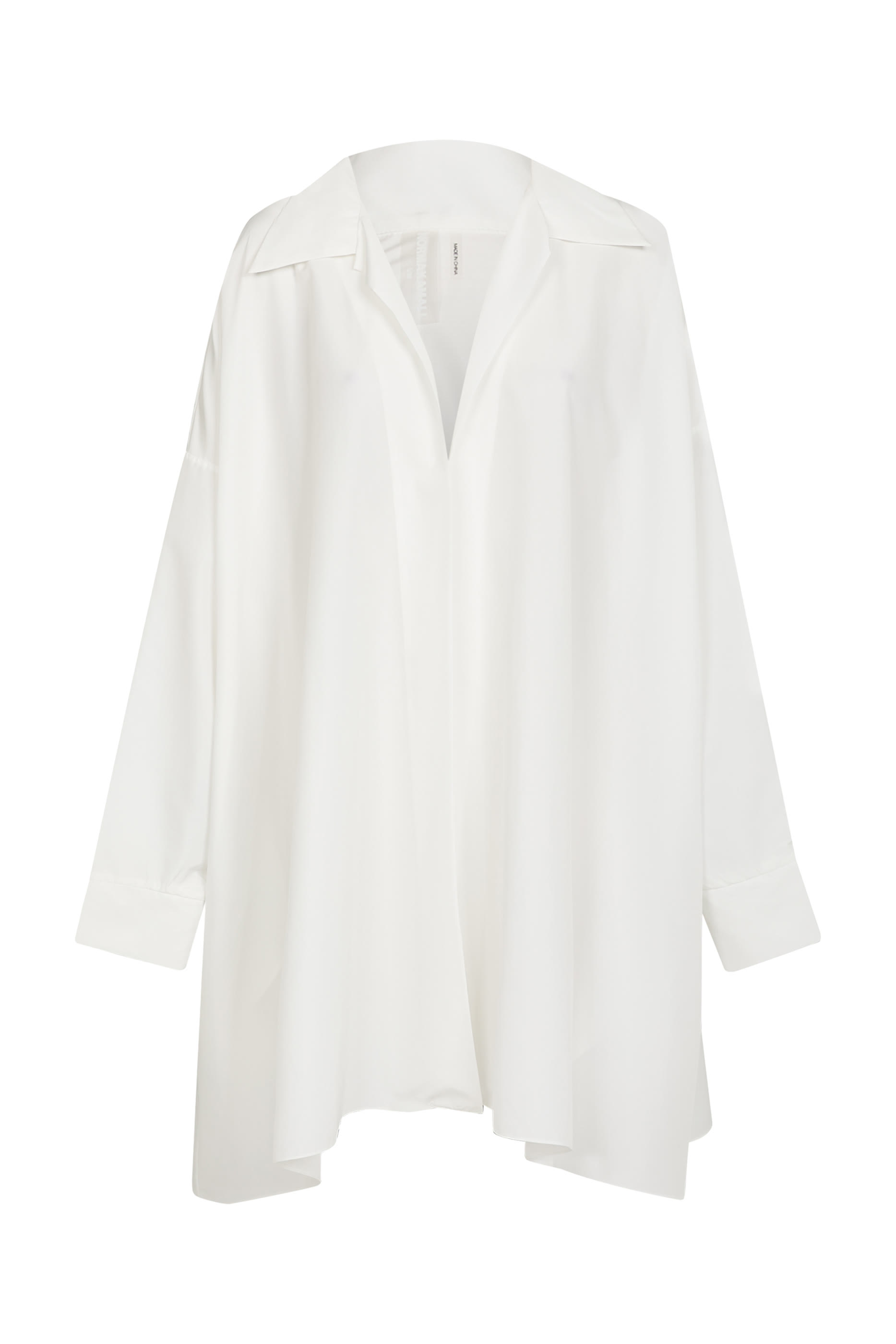 فستان بنمط قميص بقصة فضفاضة وياقة مفتوحة