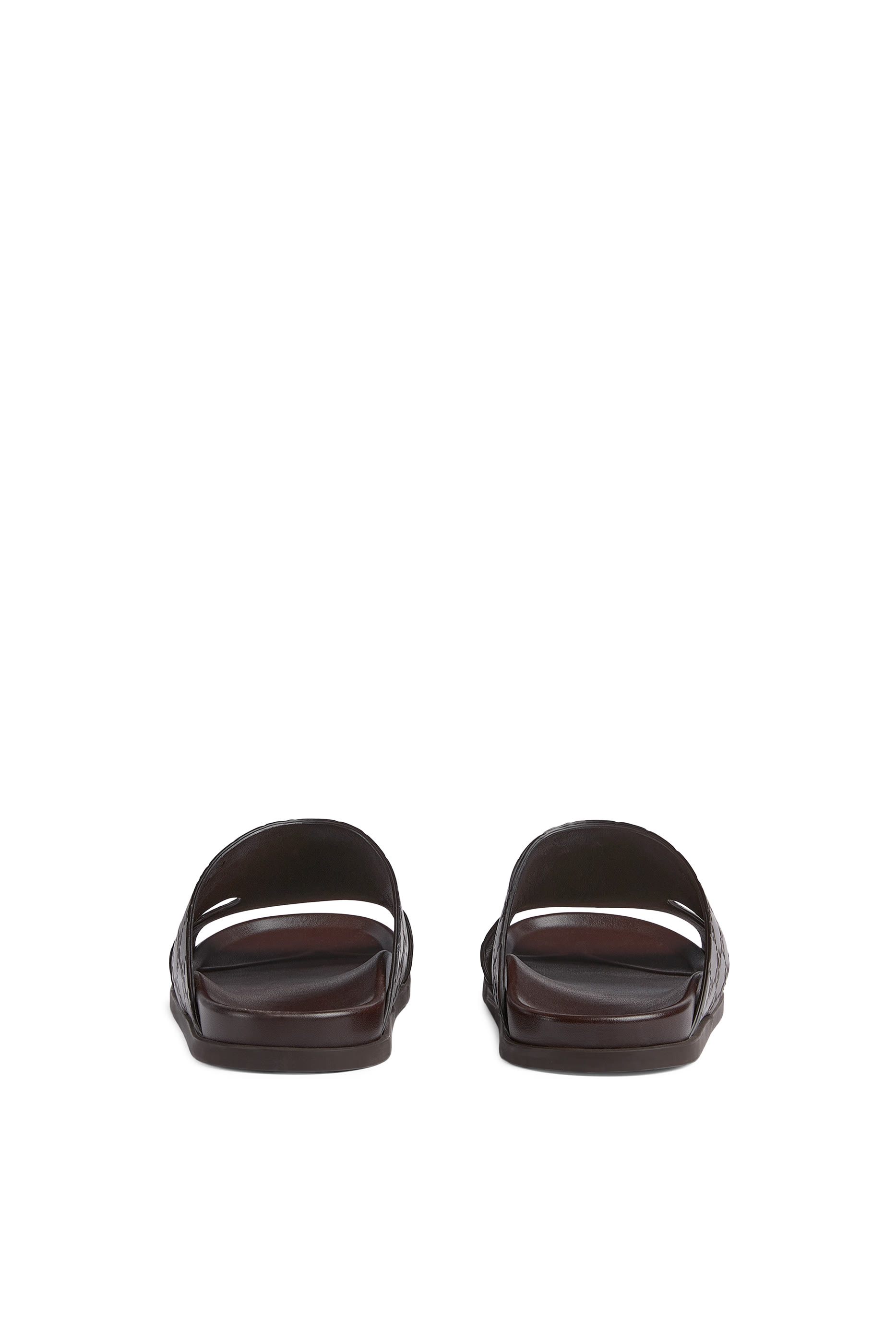 حذاء راين مفتوح