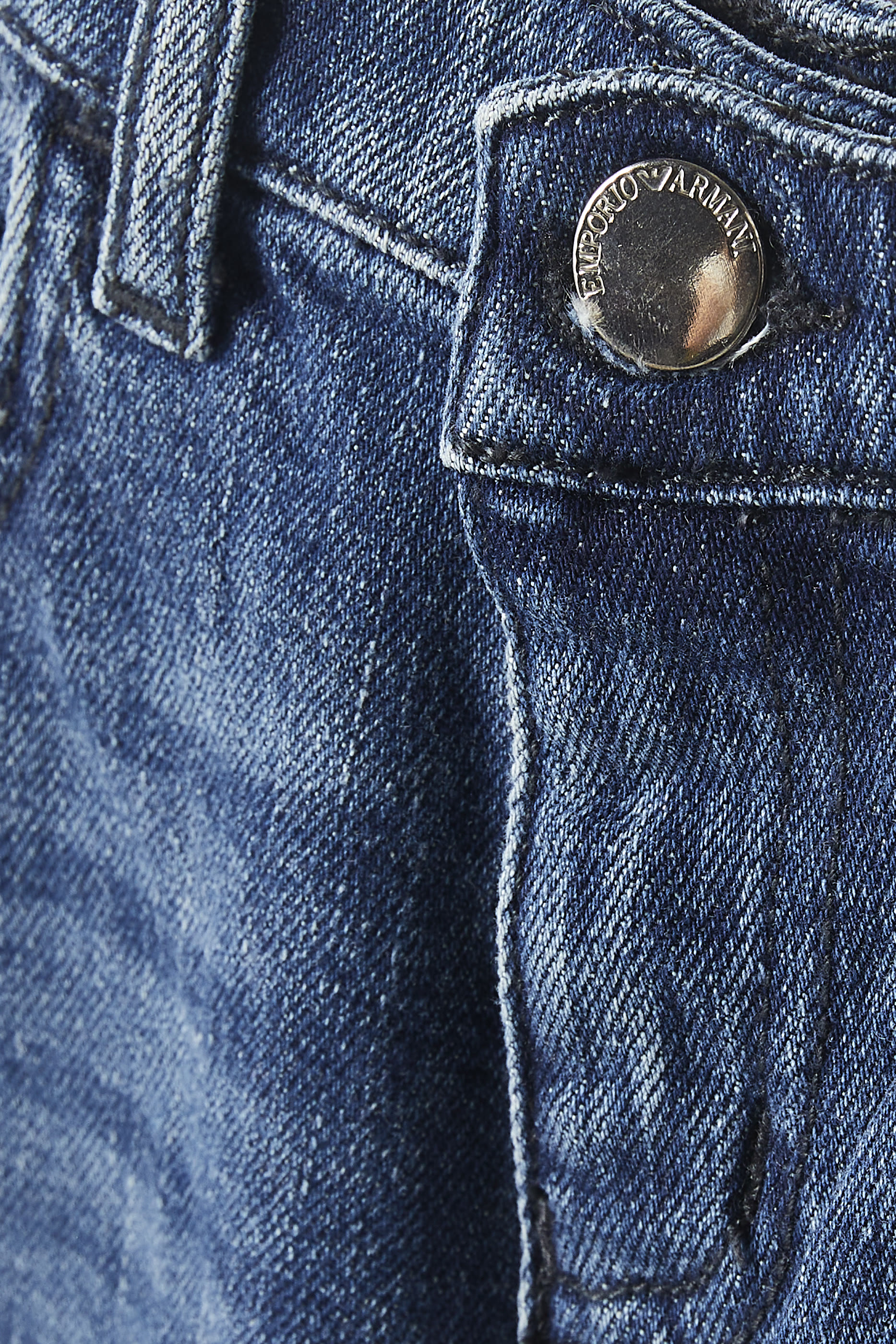 بنطال جينز بقصة ساق مستقيمة دينم