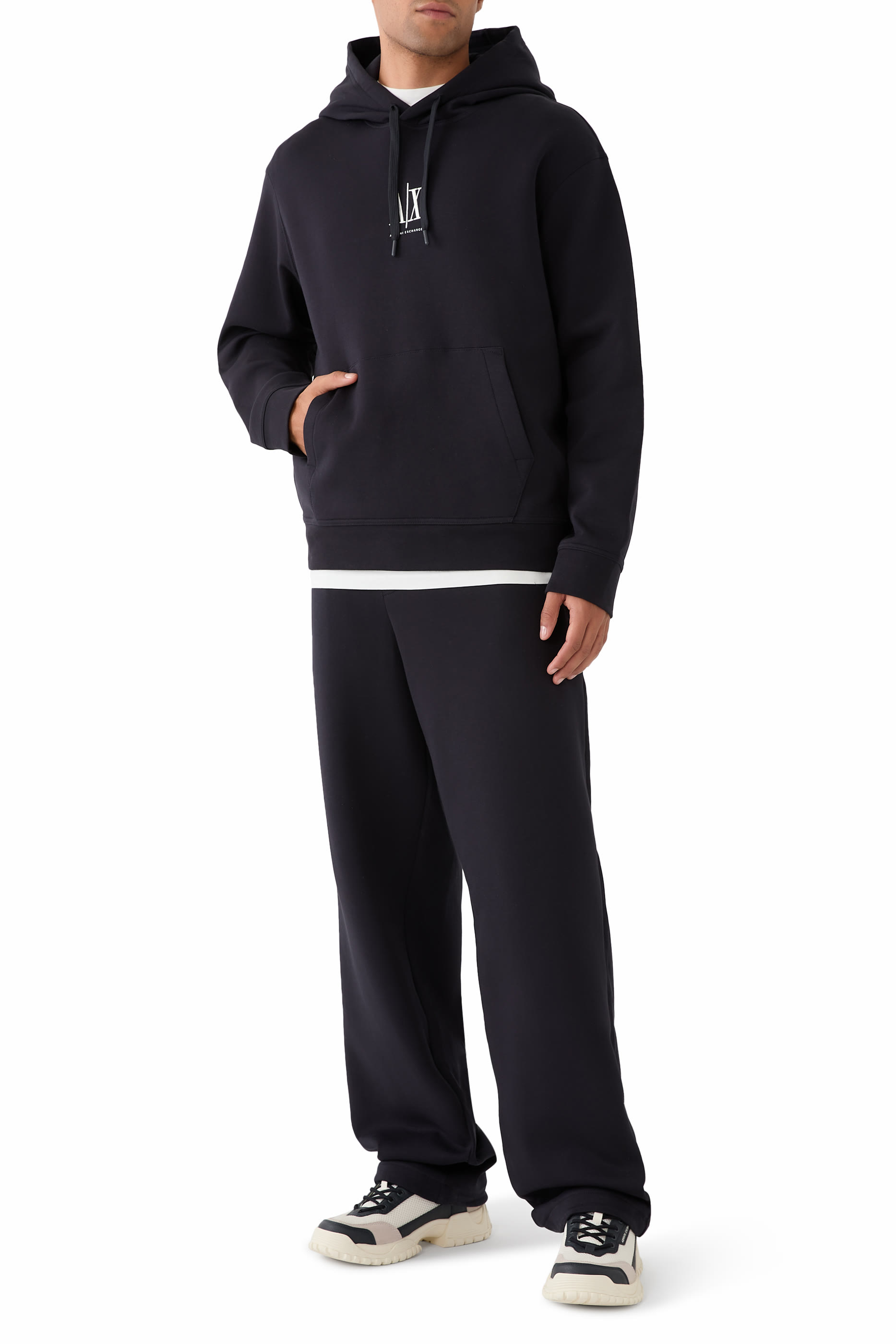 سويت شيرت بشعار الماركة