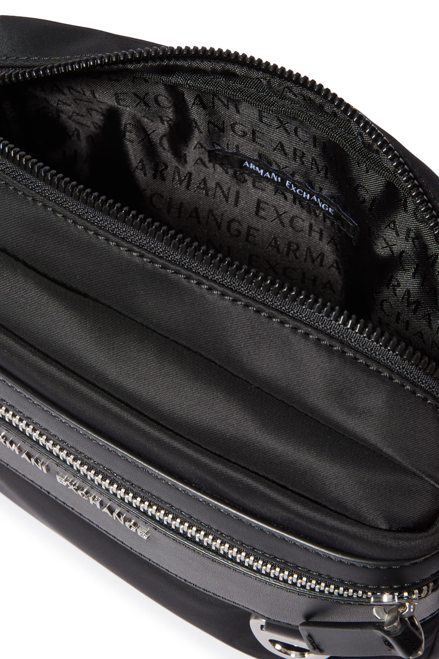 حقيبة كتف بشعار الماركة نايلون