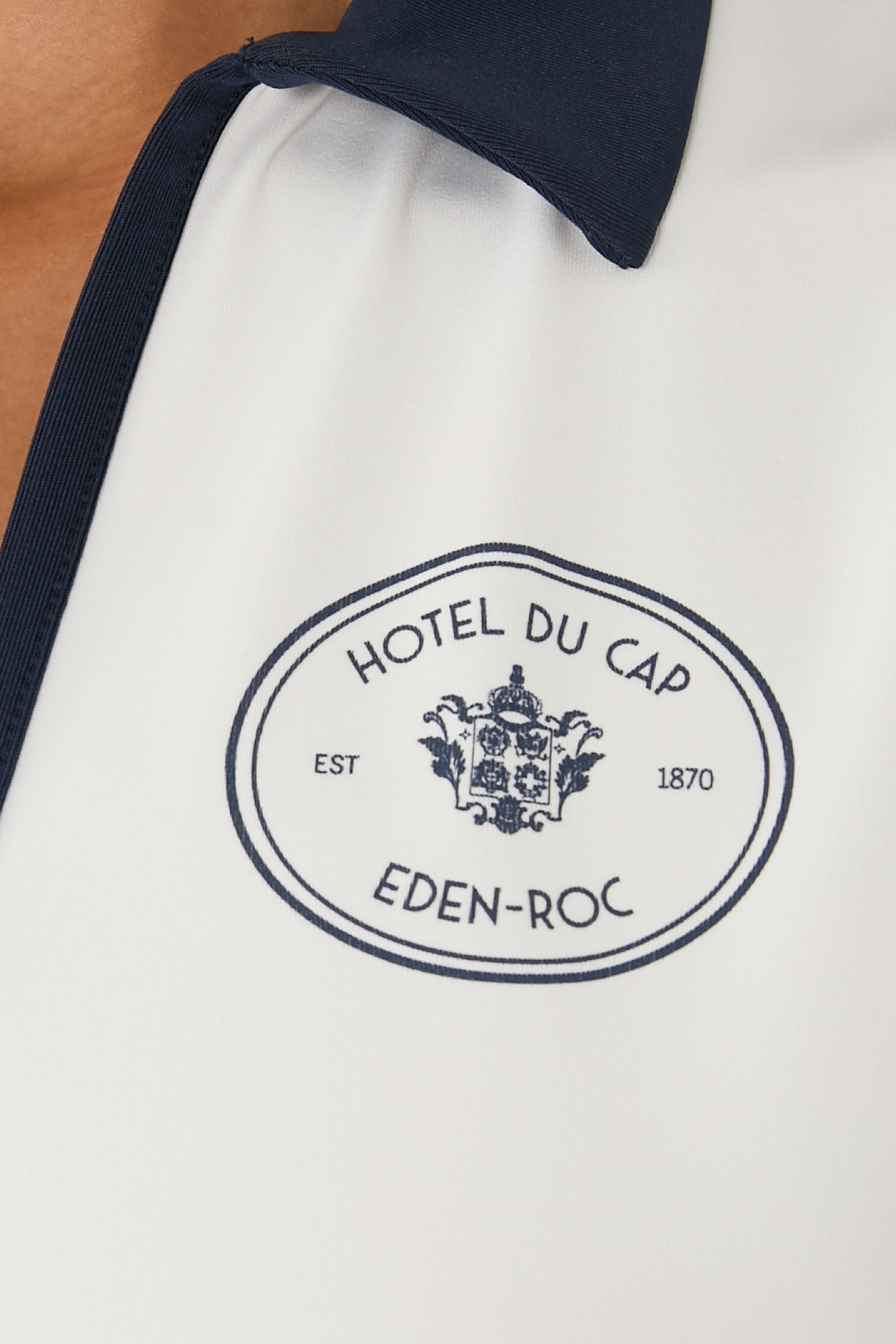 فيست بولو رياضي مطرز بشعار إدين