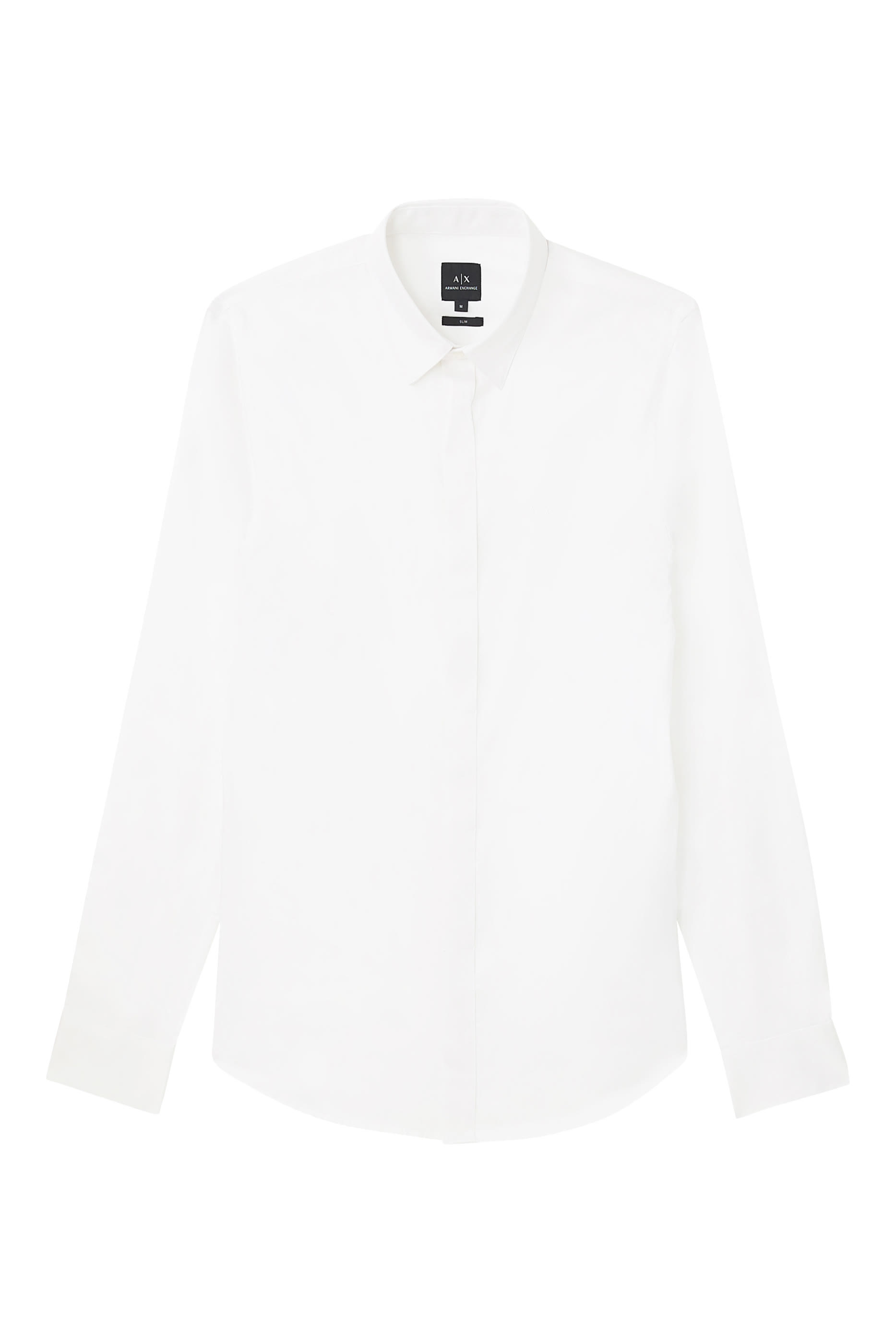 قميص بقصة ضيقة