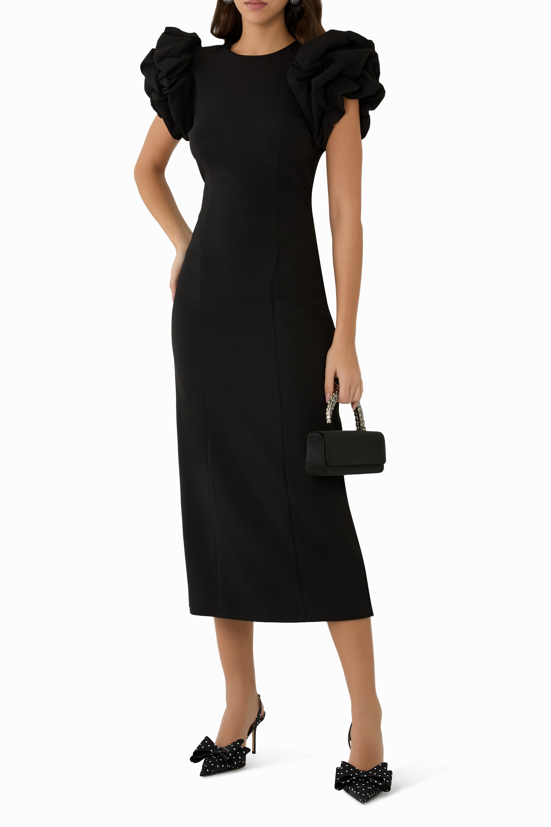 فستان متوسط الطول بأكمام منفوخة