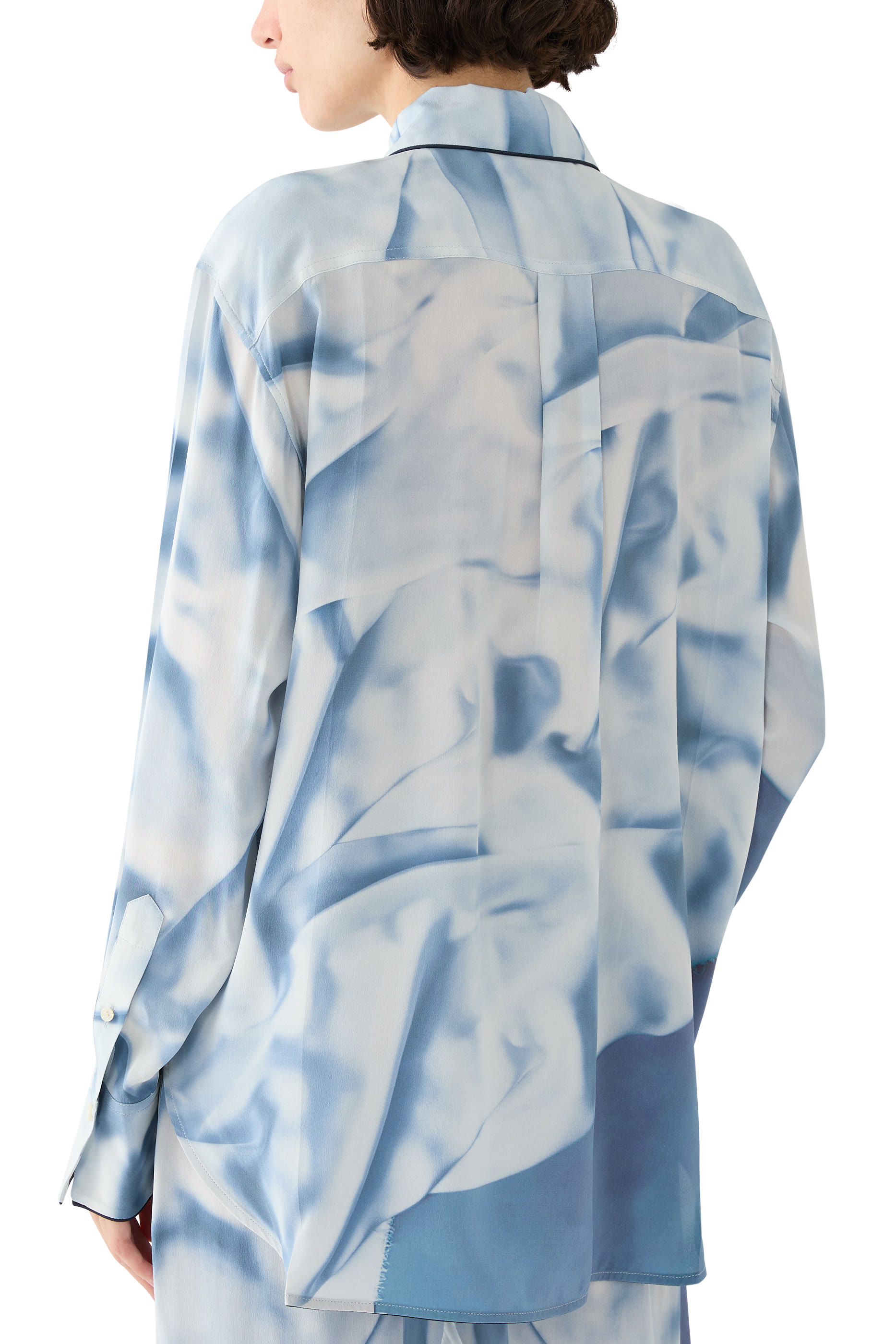 قميص بيجامة بتفاصيل ملفوفة