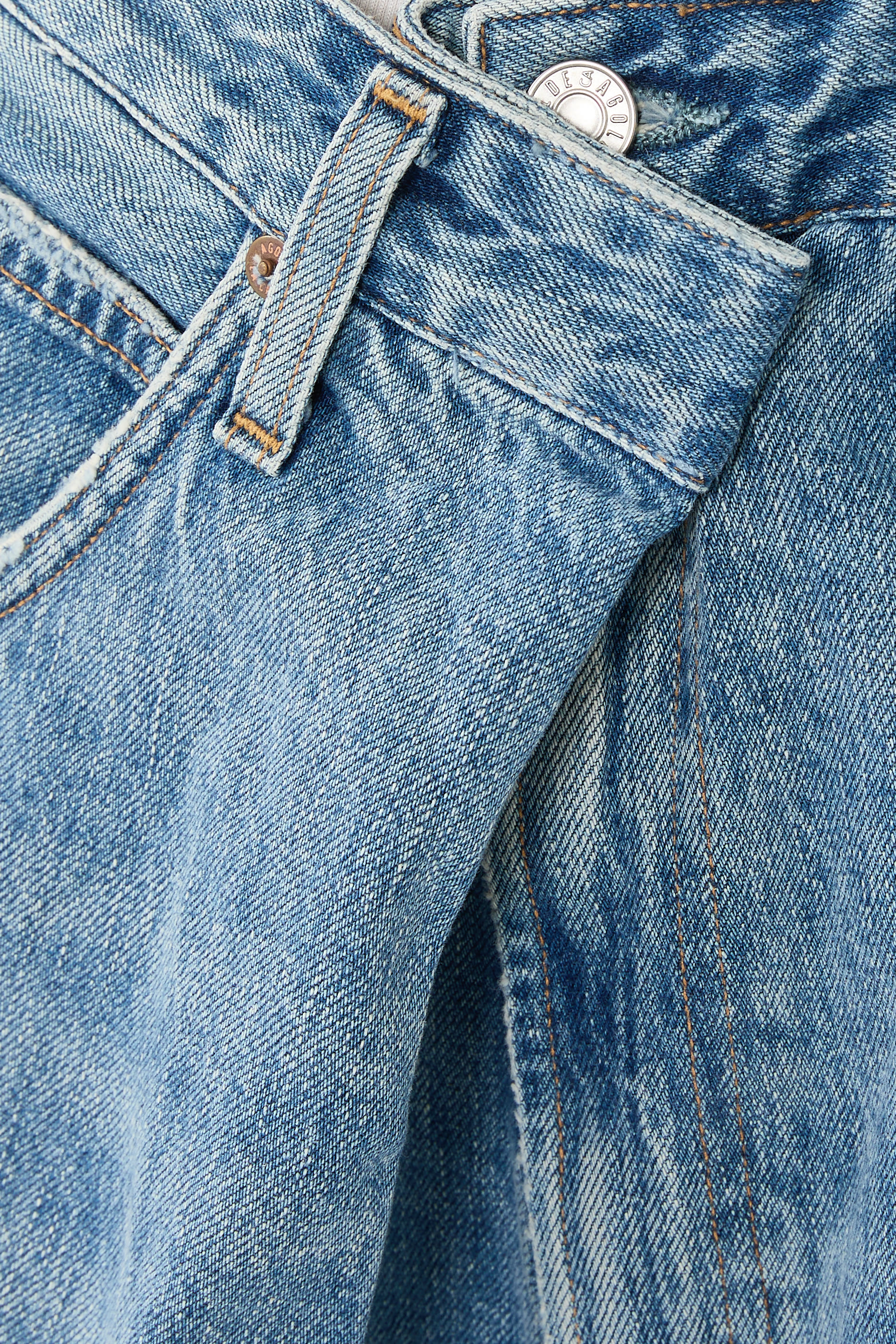 بنطال جينز فانا مزين بطية