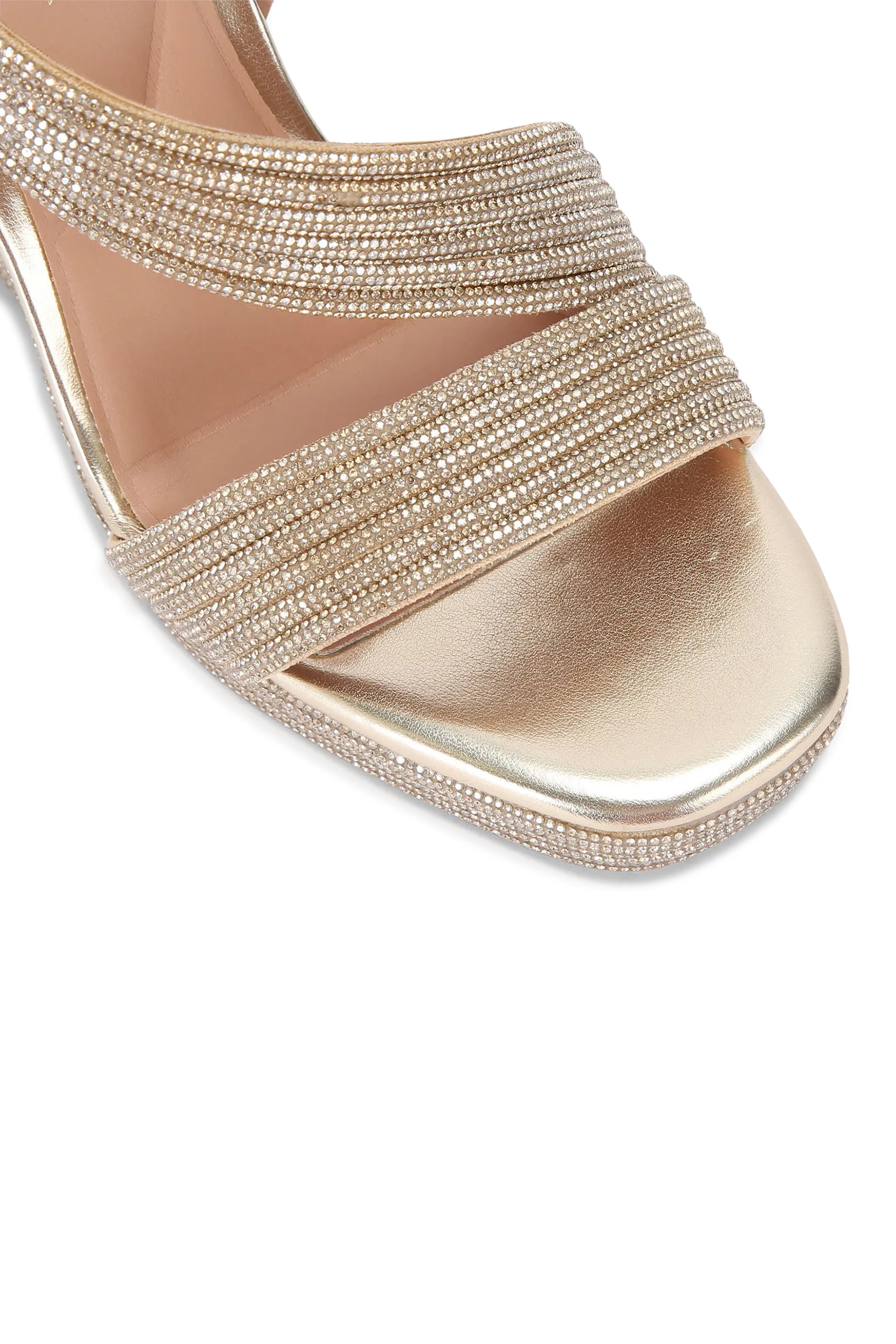 حذاء غالا بنعل ويدج 110 مرصع بأحجار