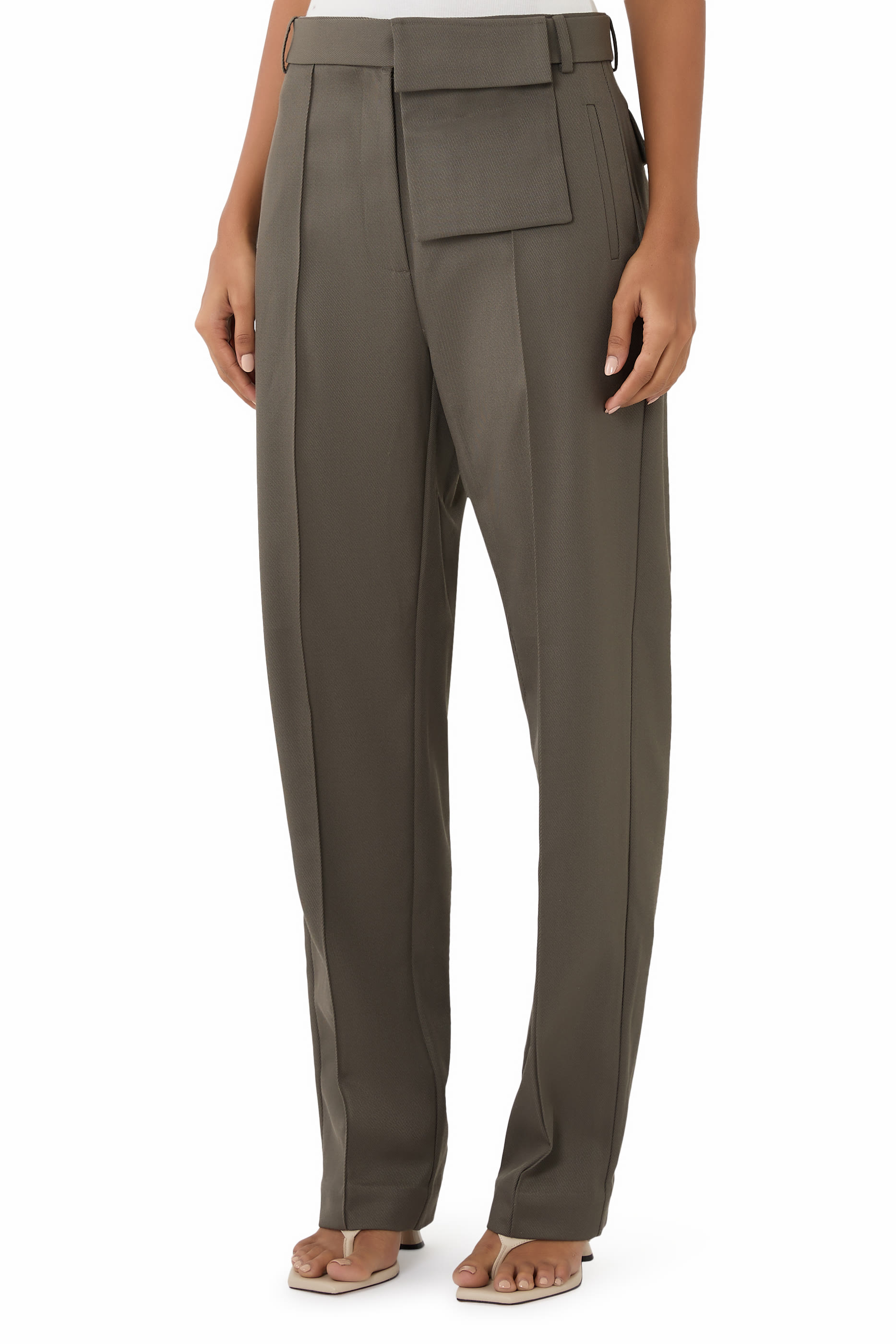 بنطال بتصميم عملي بجيوب