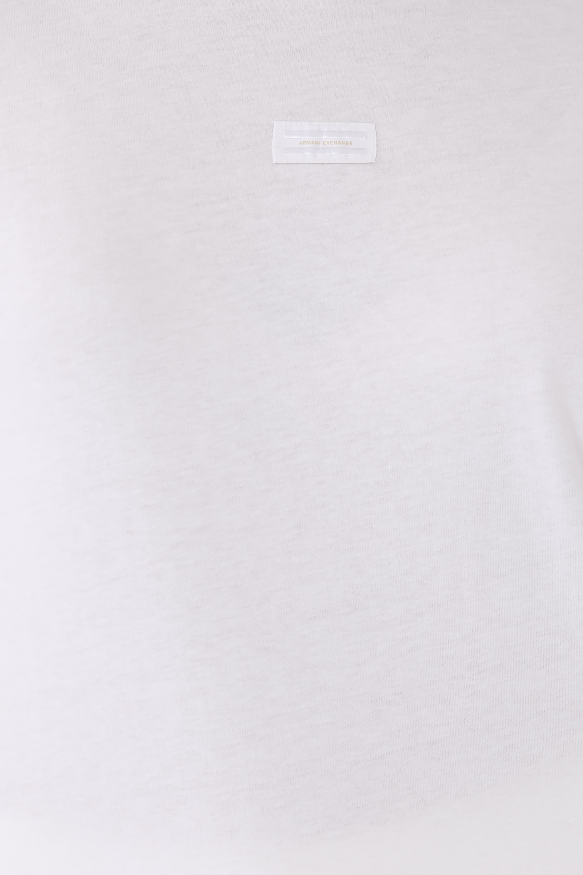 تيشيرت بقصة عادية بشعار الماركة