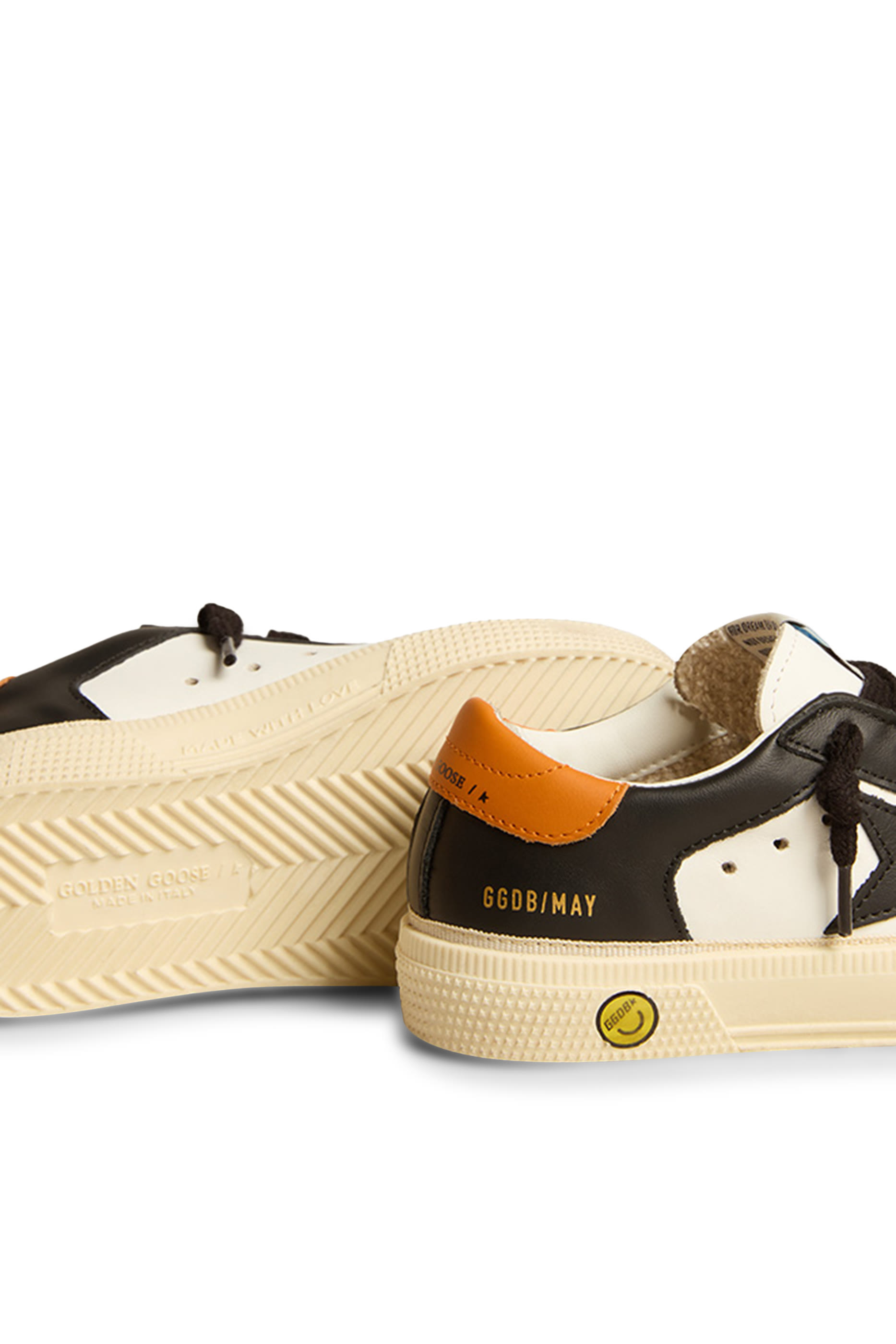 سنيكرز ماي جلد للأطفال