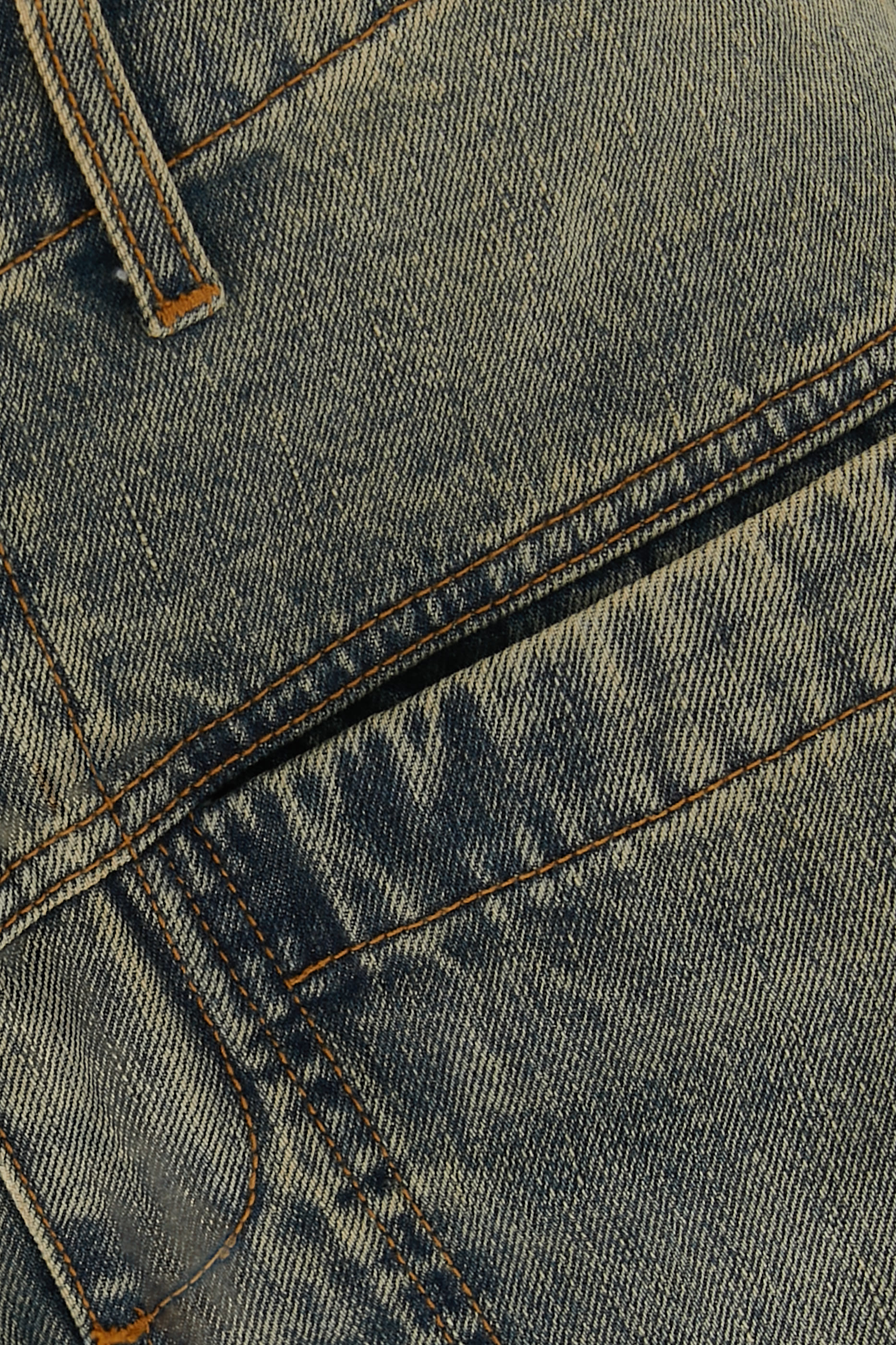 بنطال جينز أسيت