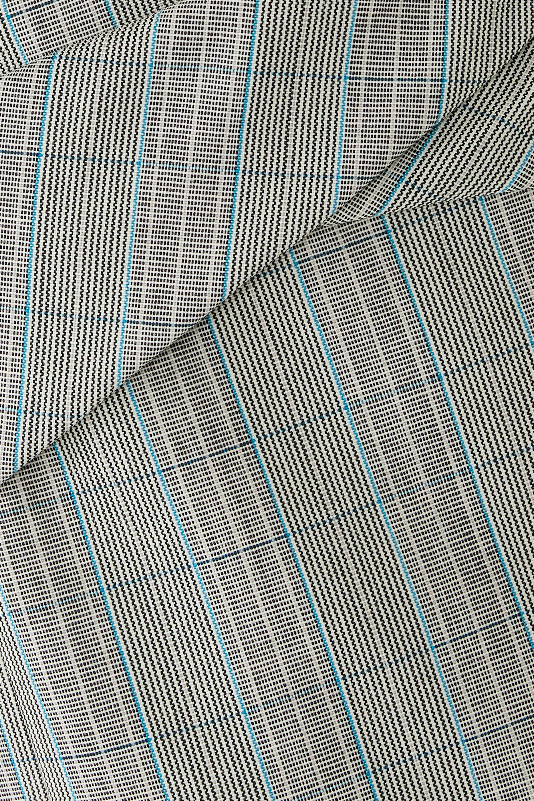 تنورة بتصميم ملفوف