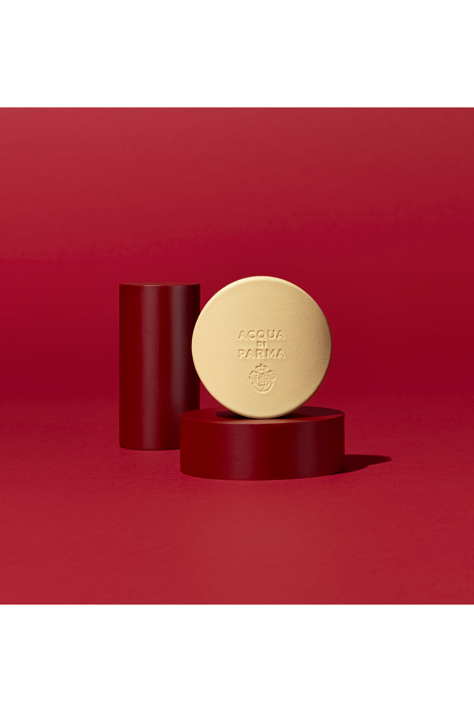 موزع عطر سيارة بعبوة فانيلا اند الو جلد عجل