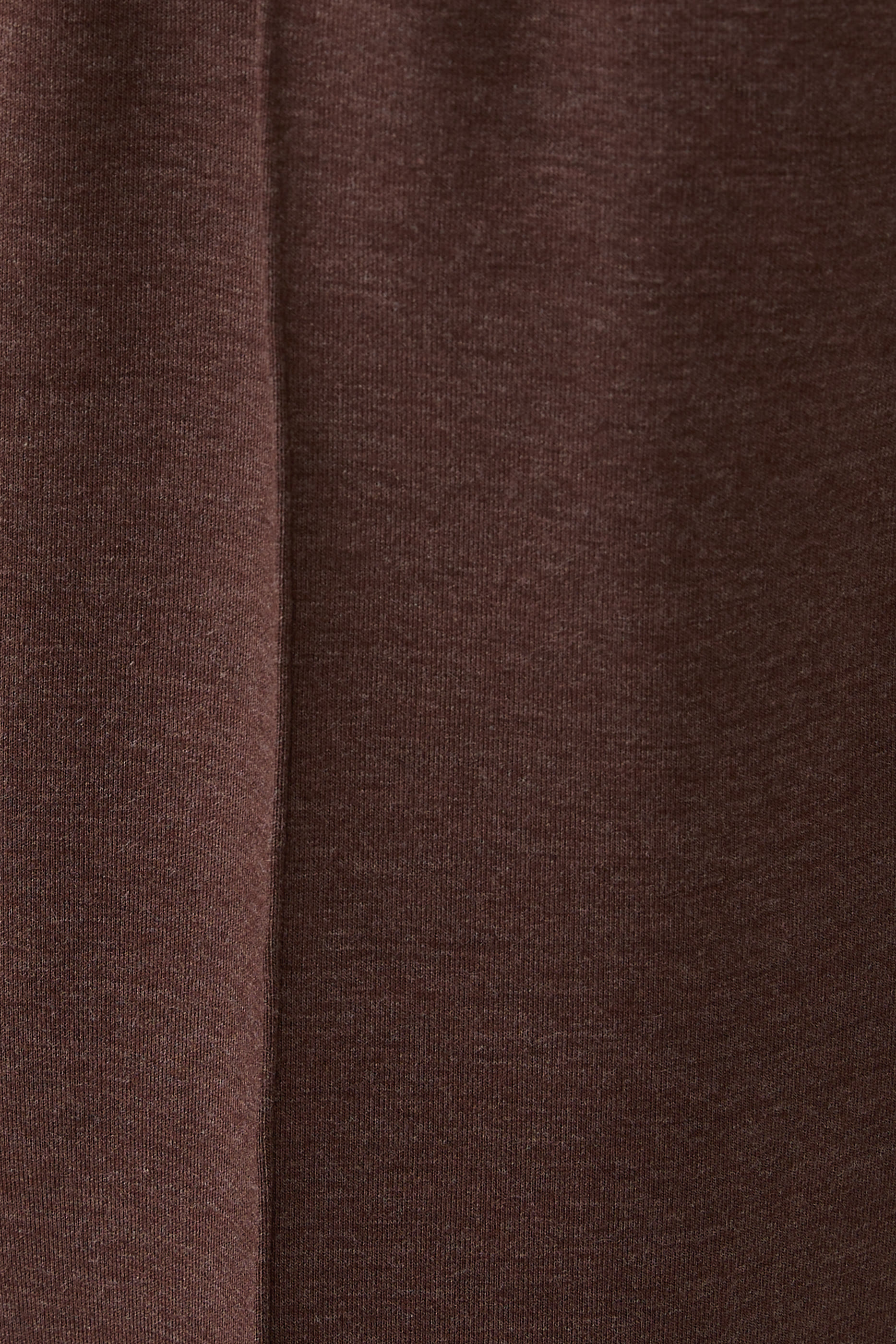 بنطال بقصة ساق واسعة