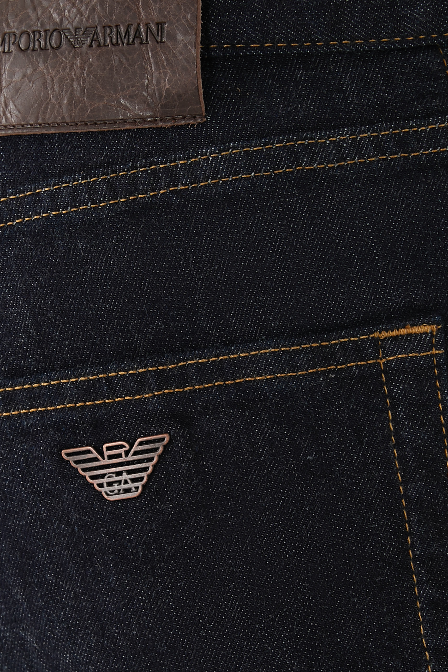 بنطال جينز مطاطي بقصة عادية