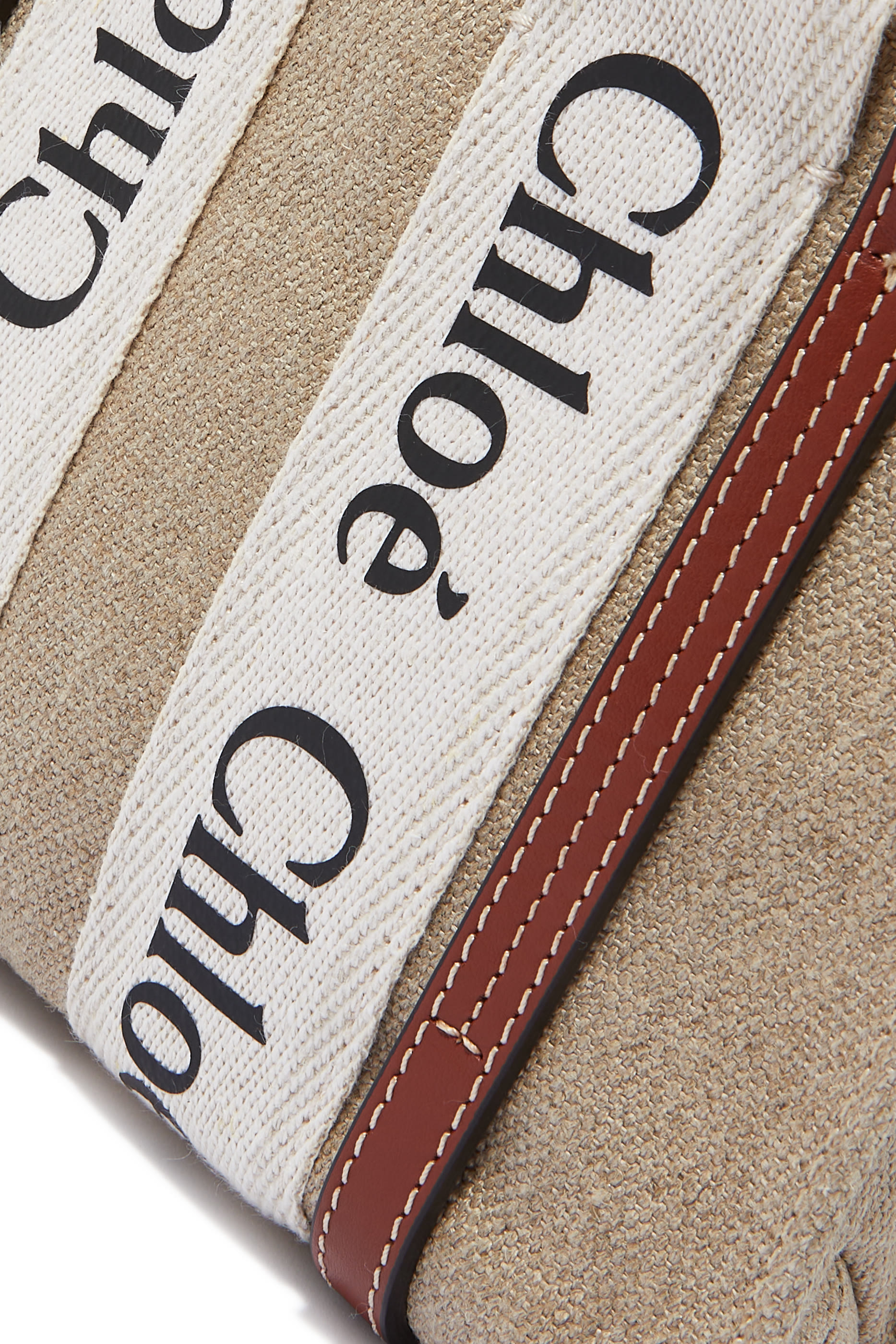 حقيبة يد وودي صغيرة