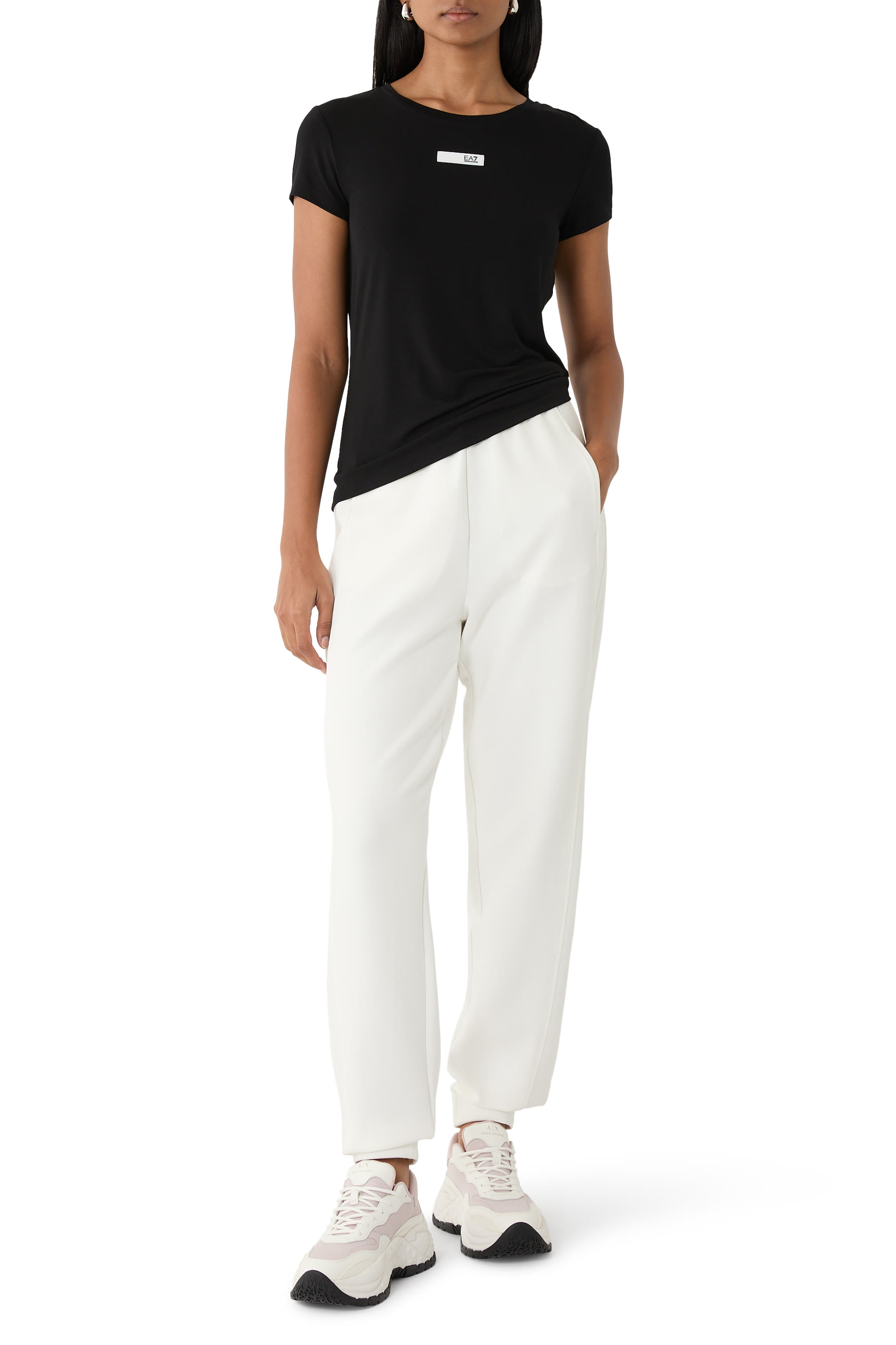 تيشيرت بشعار الماركة