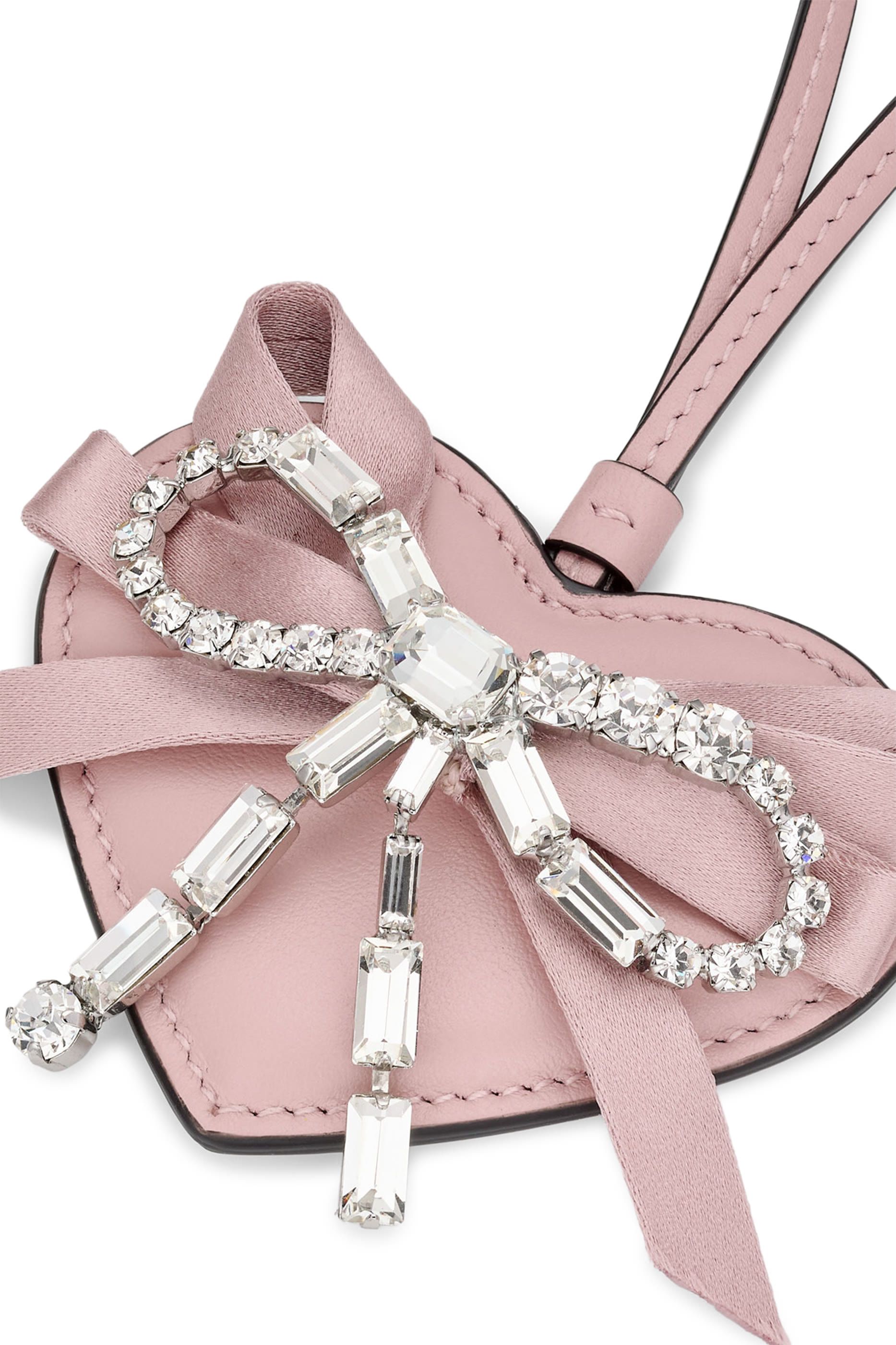 حلية حقيبة بتصميم قلب بفيونكة