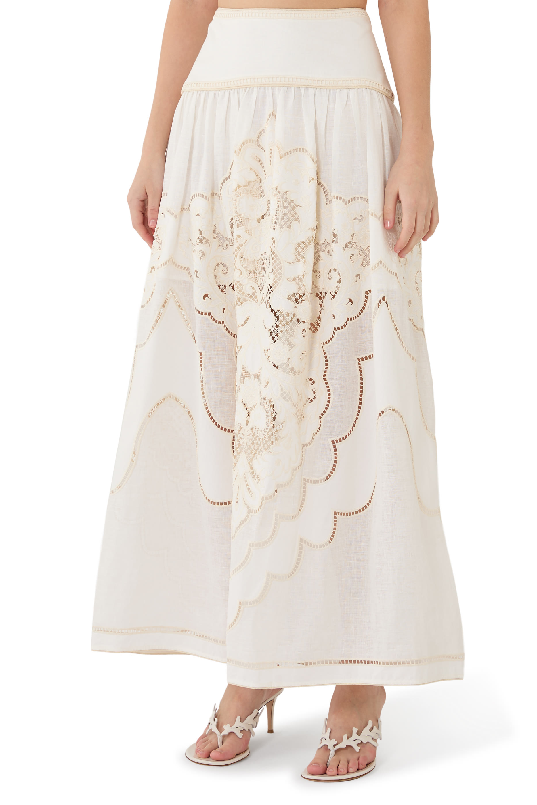 تنورة طويلة دايلايت