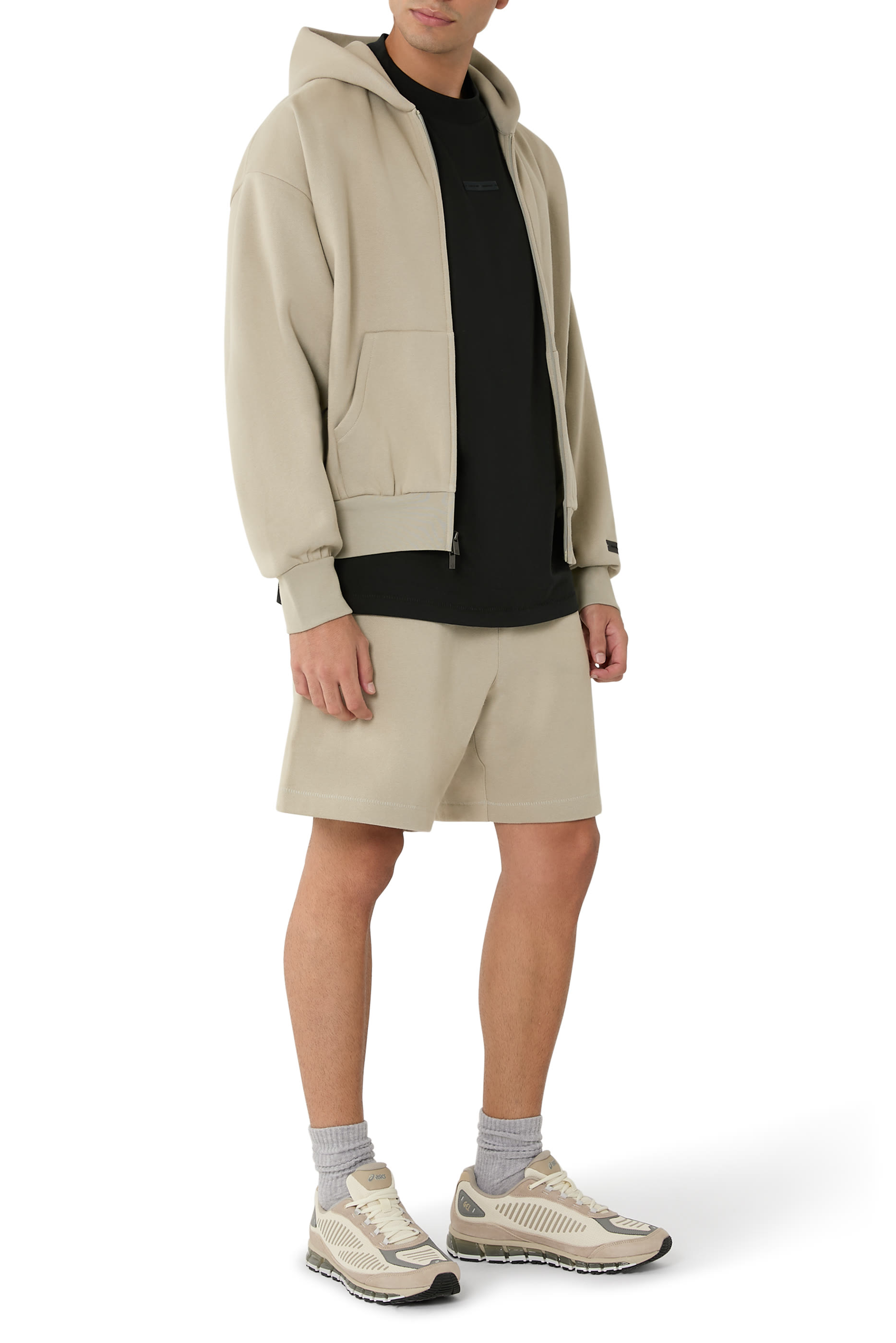 شورت كرة قدم صوف