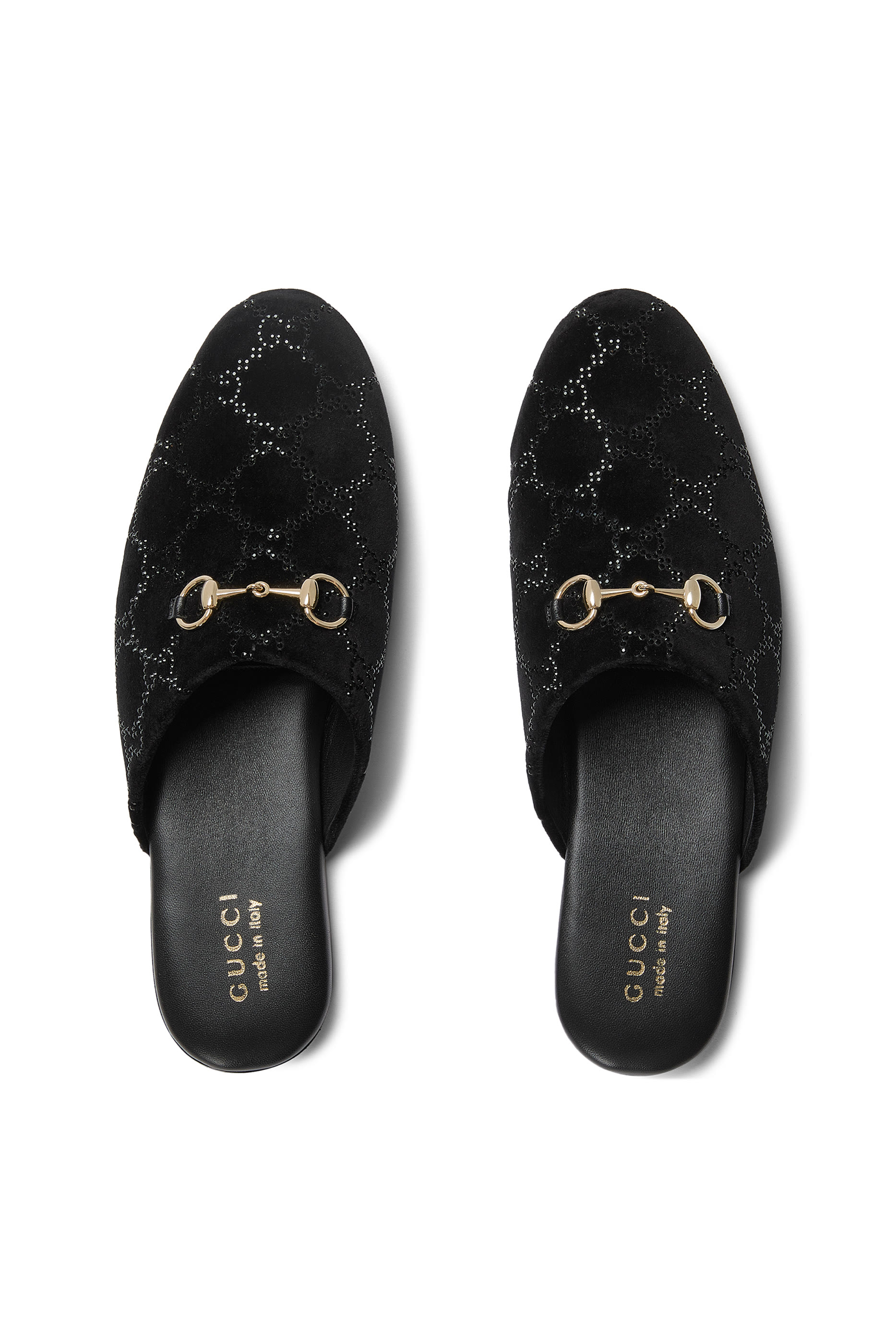 حذاء مفتوح من الخلف مزين بشعار الماركة وكريستال