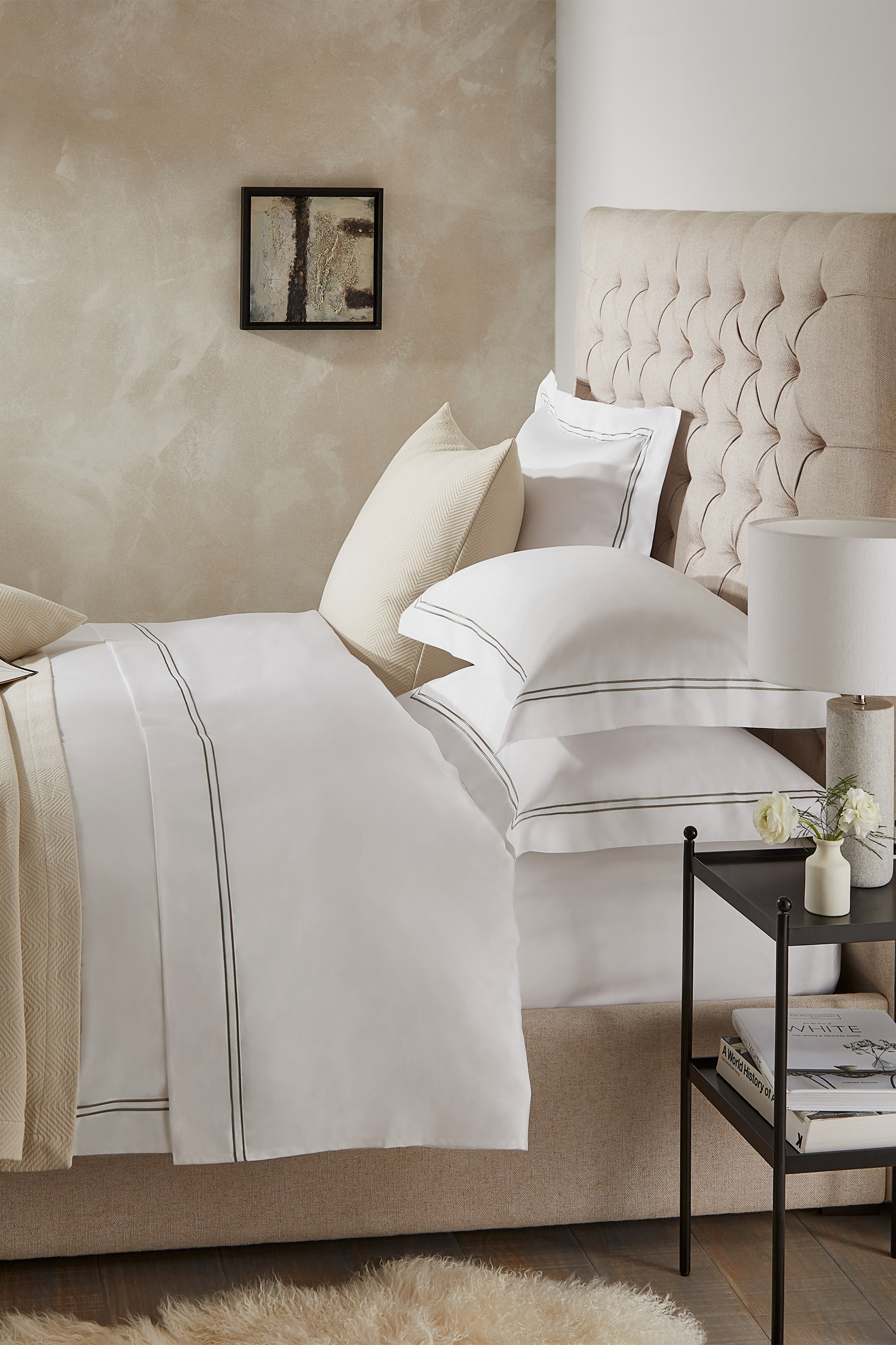 غطاء لحاف سيمونز مزين بصفي خيط