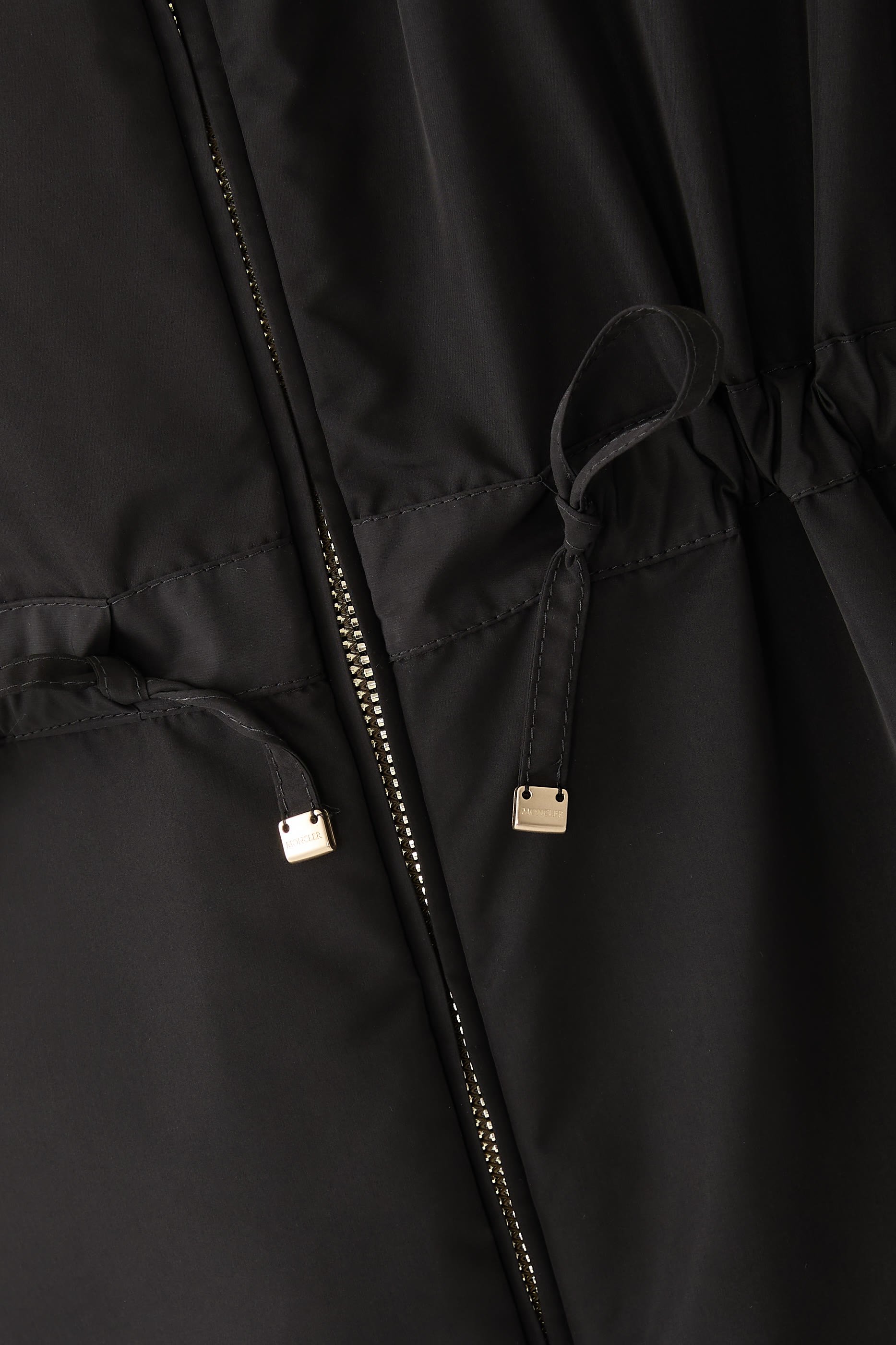 باركا سافيرن قصيرة